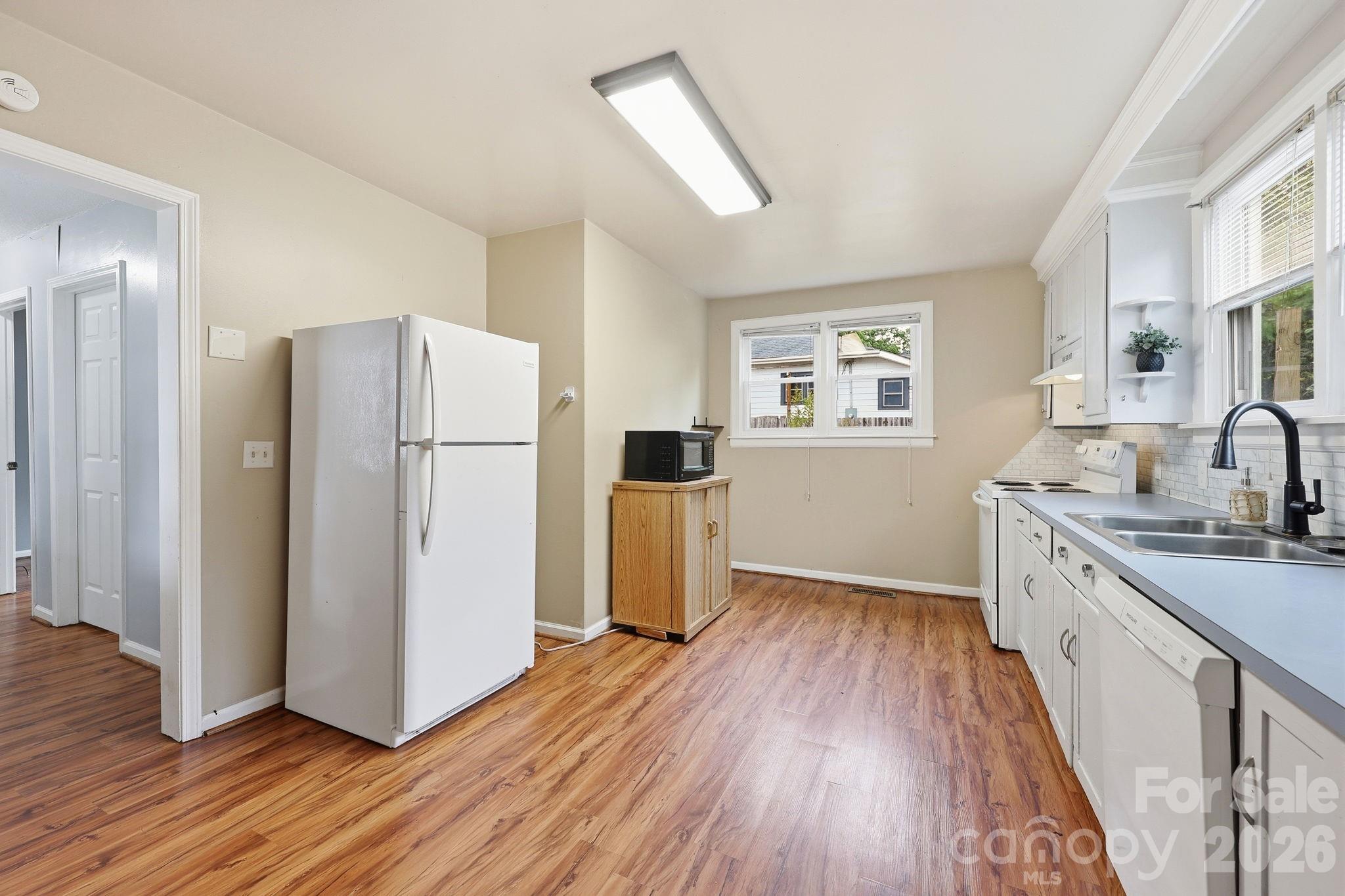 904 Mill Street Property Photo 28