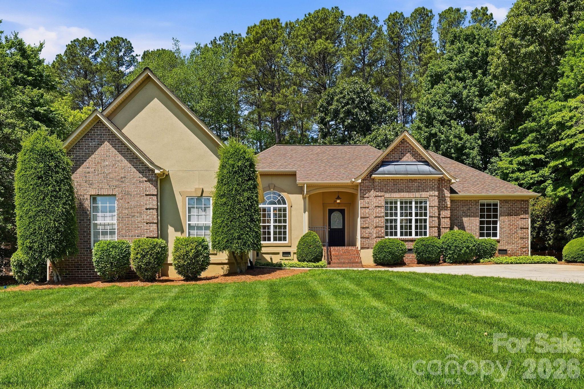 2605 Penngate Drive Property Photo 2