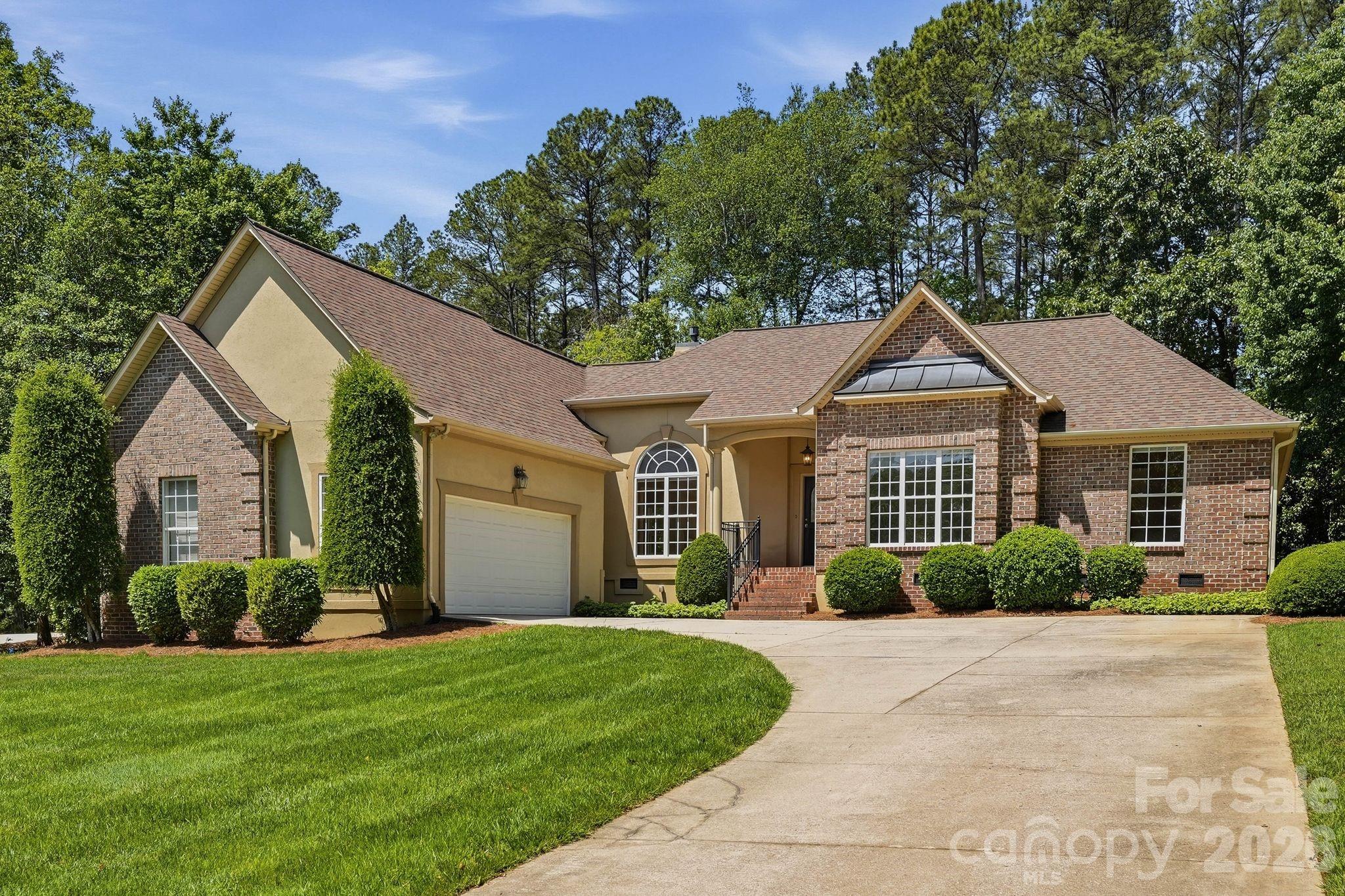 2605 Penngate Drive Property Photo 11