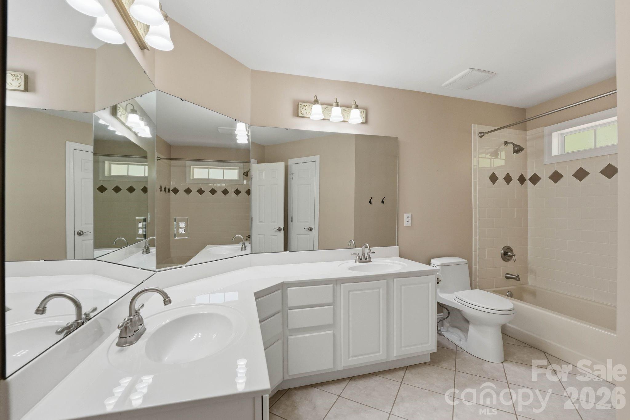 2605 Penngate Drive Property Photo 35