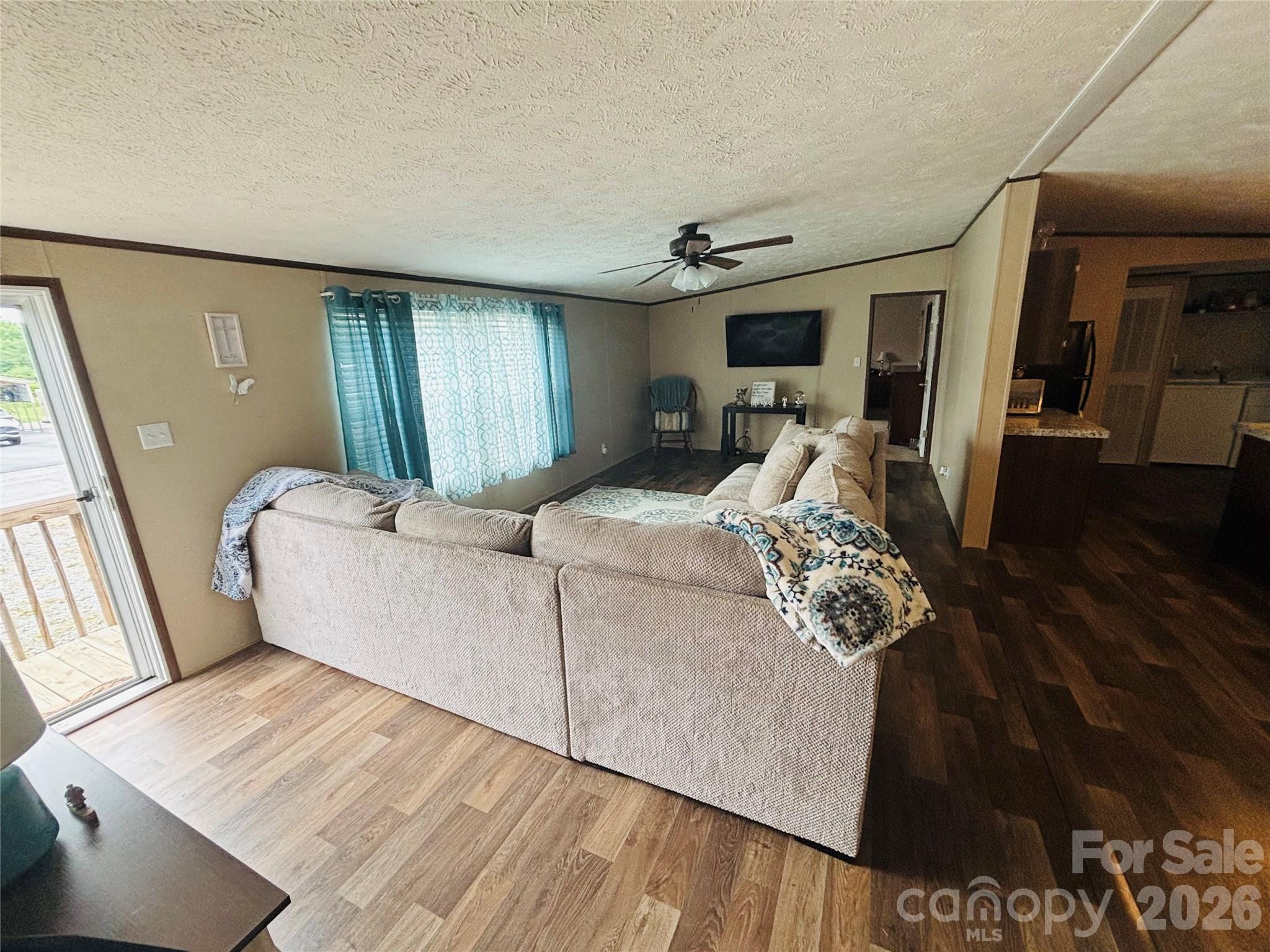 3512 Meldonna Drive Property Photo 5
