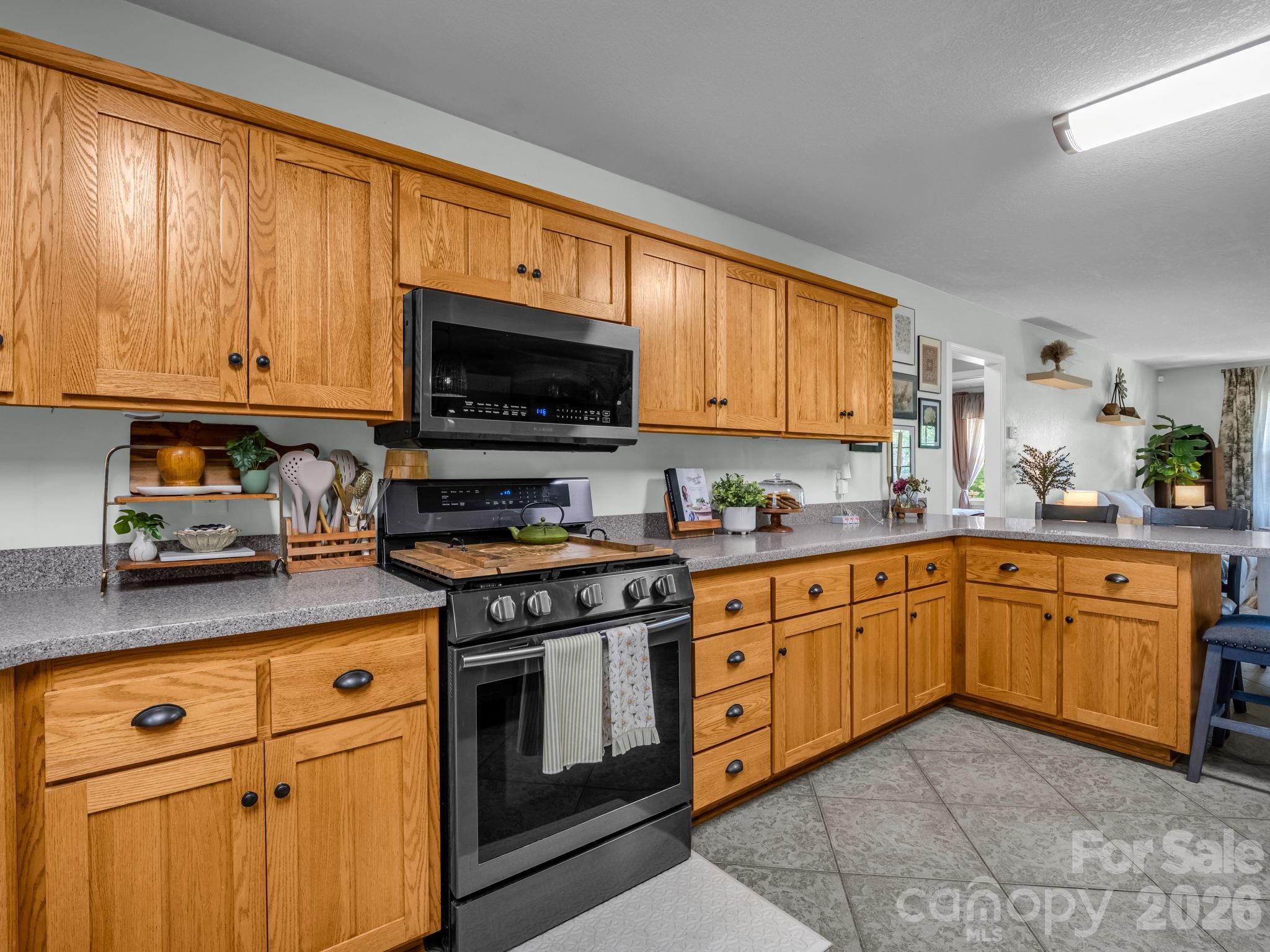 157 Cherry Ridge Drive Property Photo 11