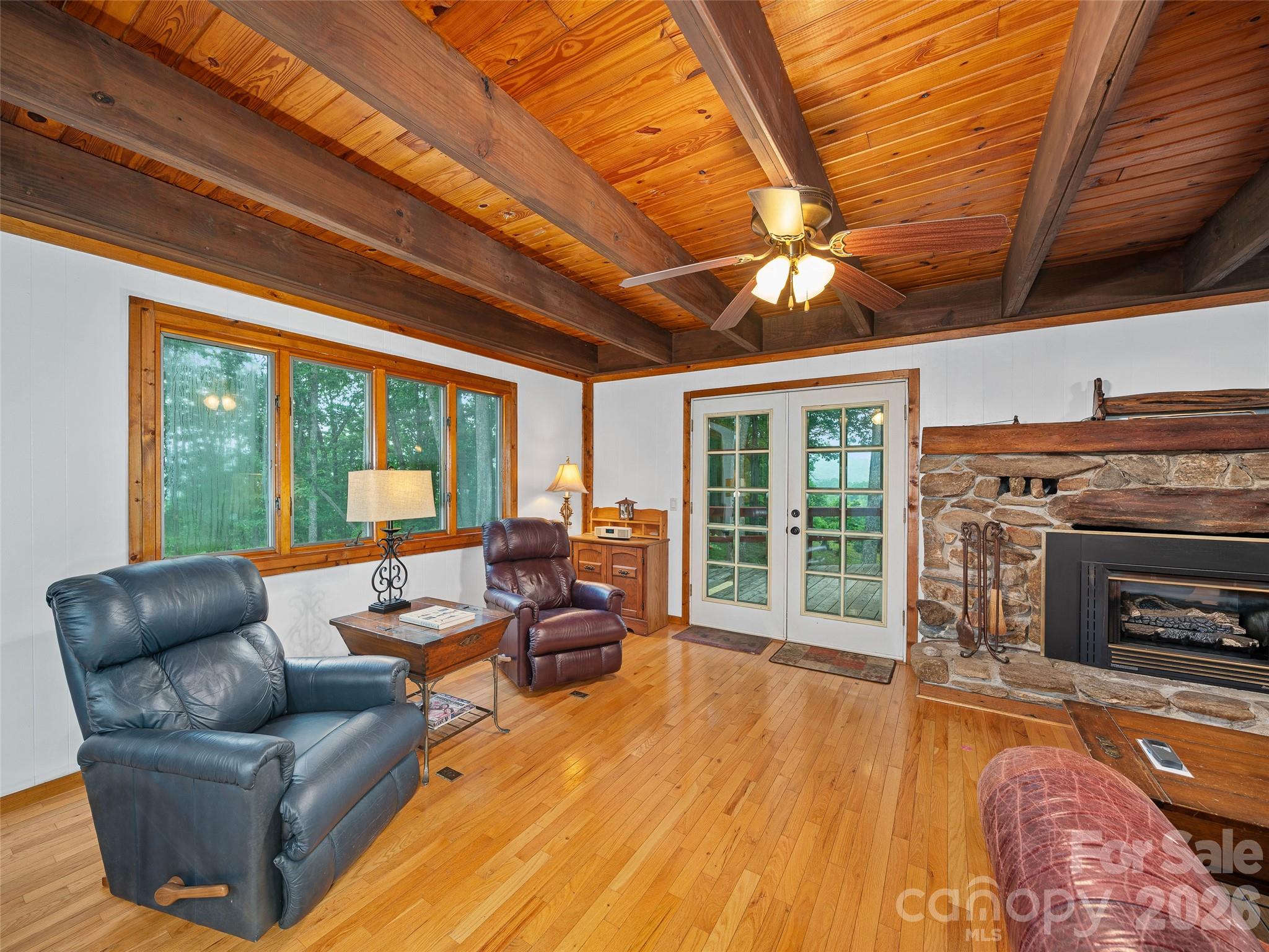 820 Wild Rose Lane Property Photo 13