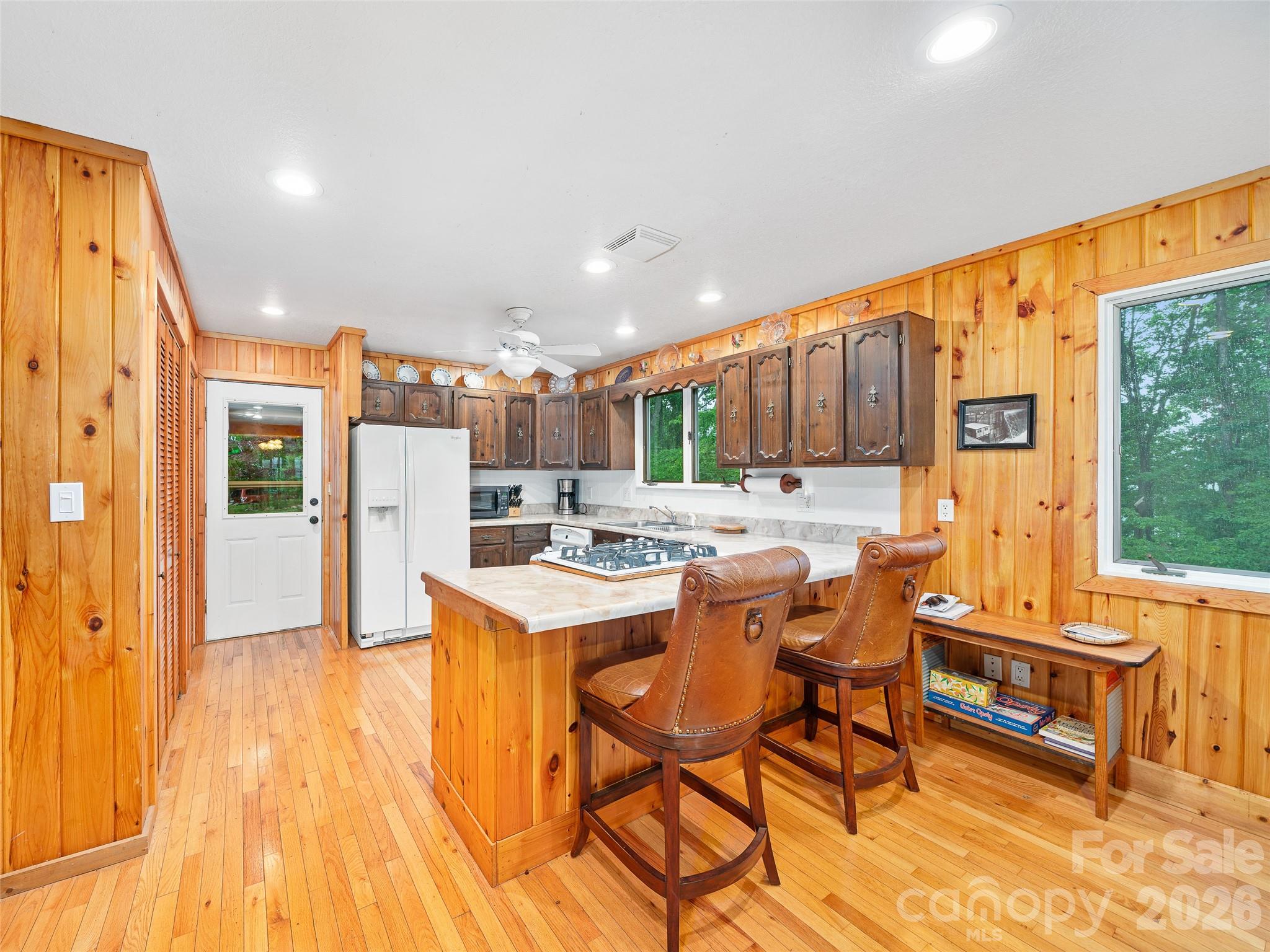 820 Wild Rose Lane Property Photo 15