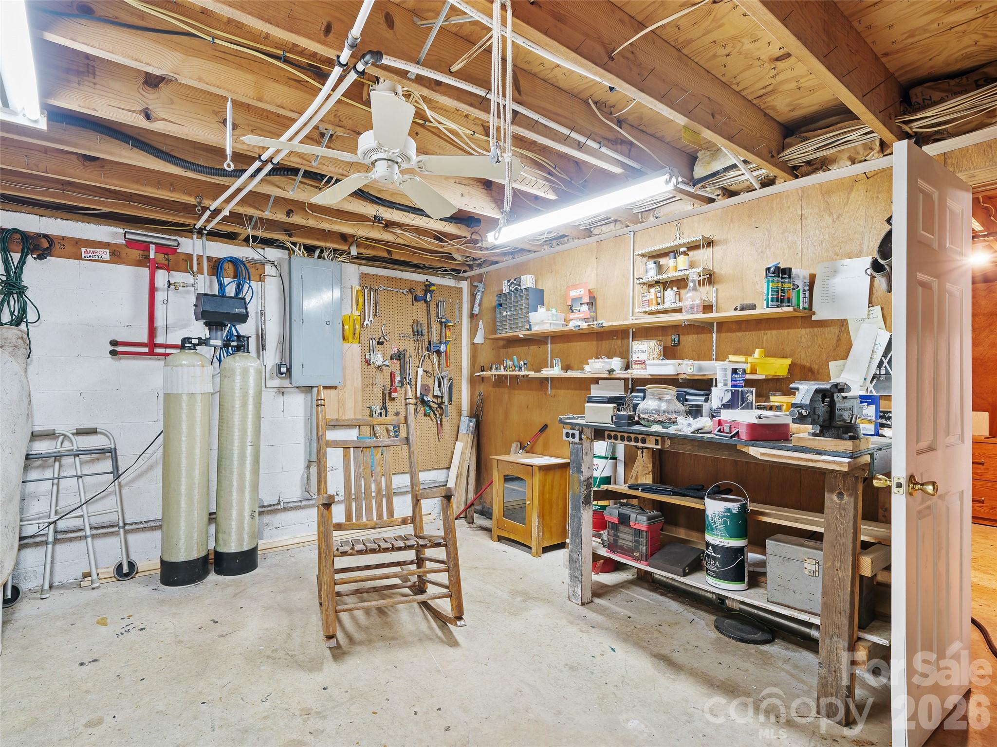 820 Wild Rose Lane Property Photo 31