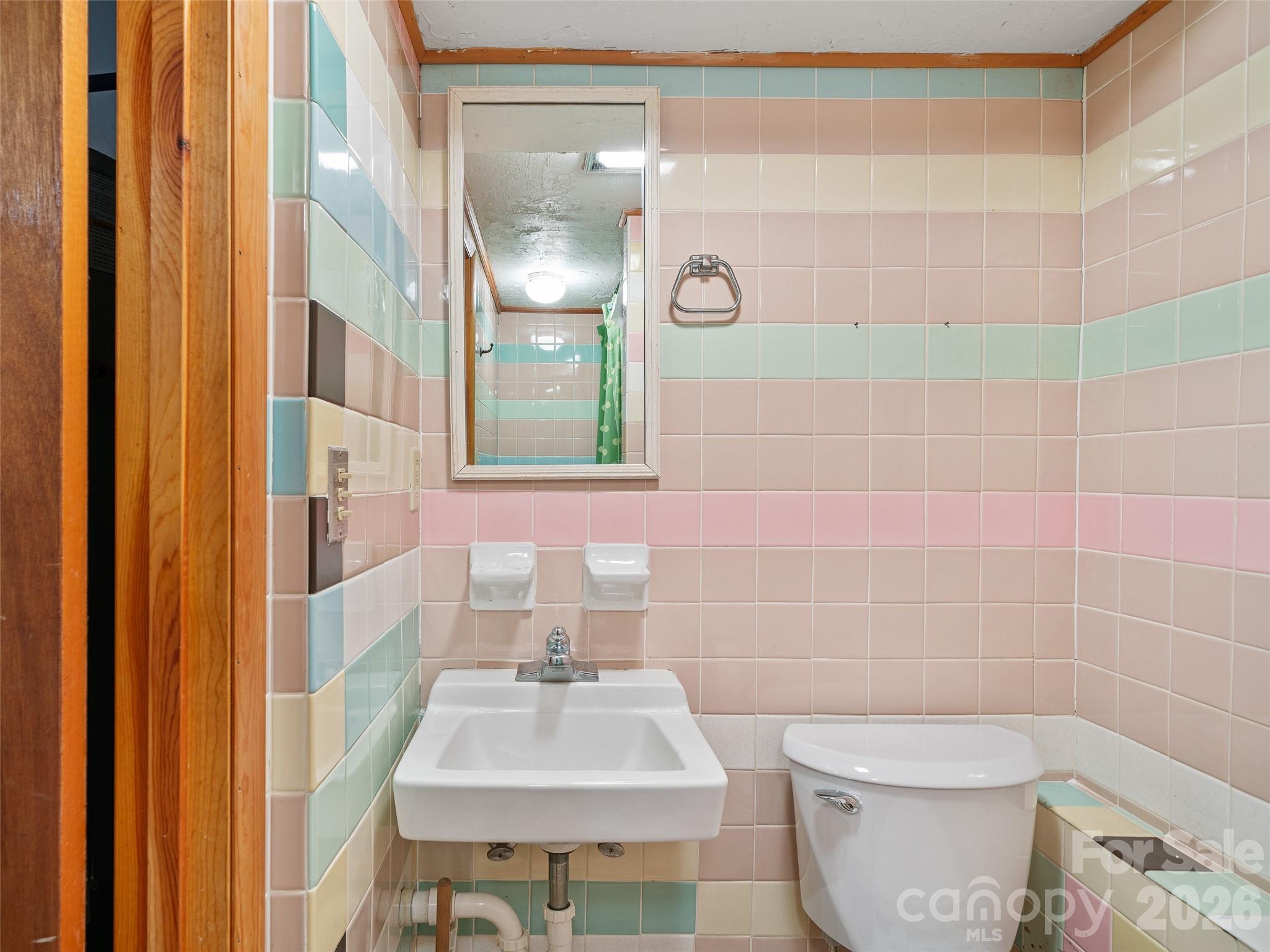 820 Wild Rose Lane Property Photo 32