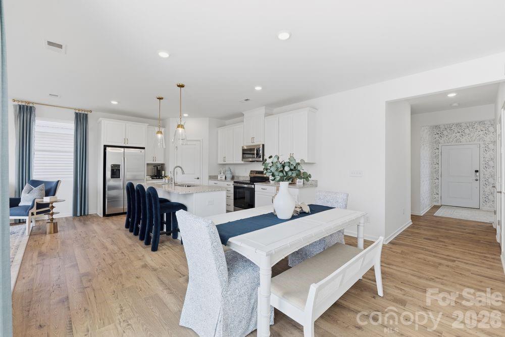 409 Silver Birch Court Property Photo 13