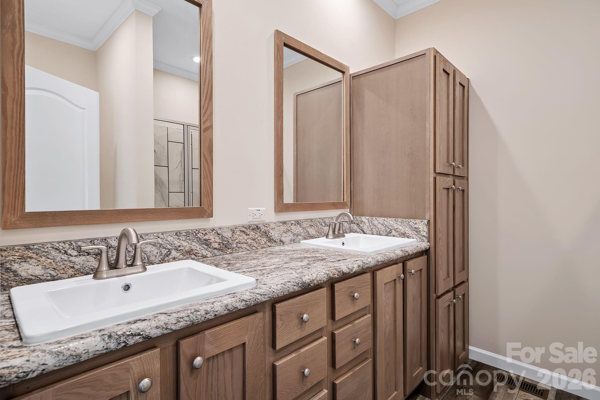 121 Bellamy Road Property Photo 16