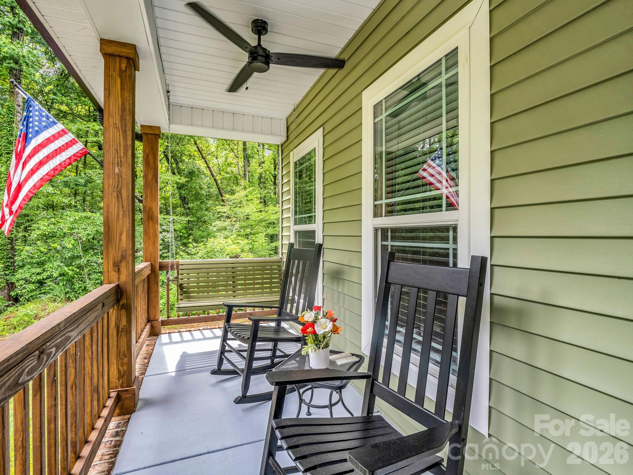 905 Rolling Road Property Photo 3