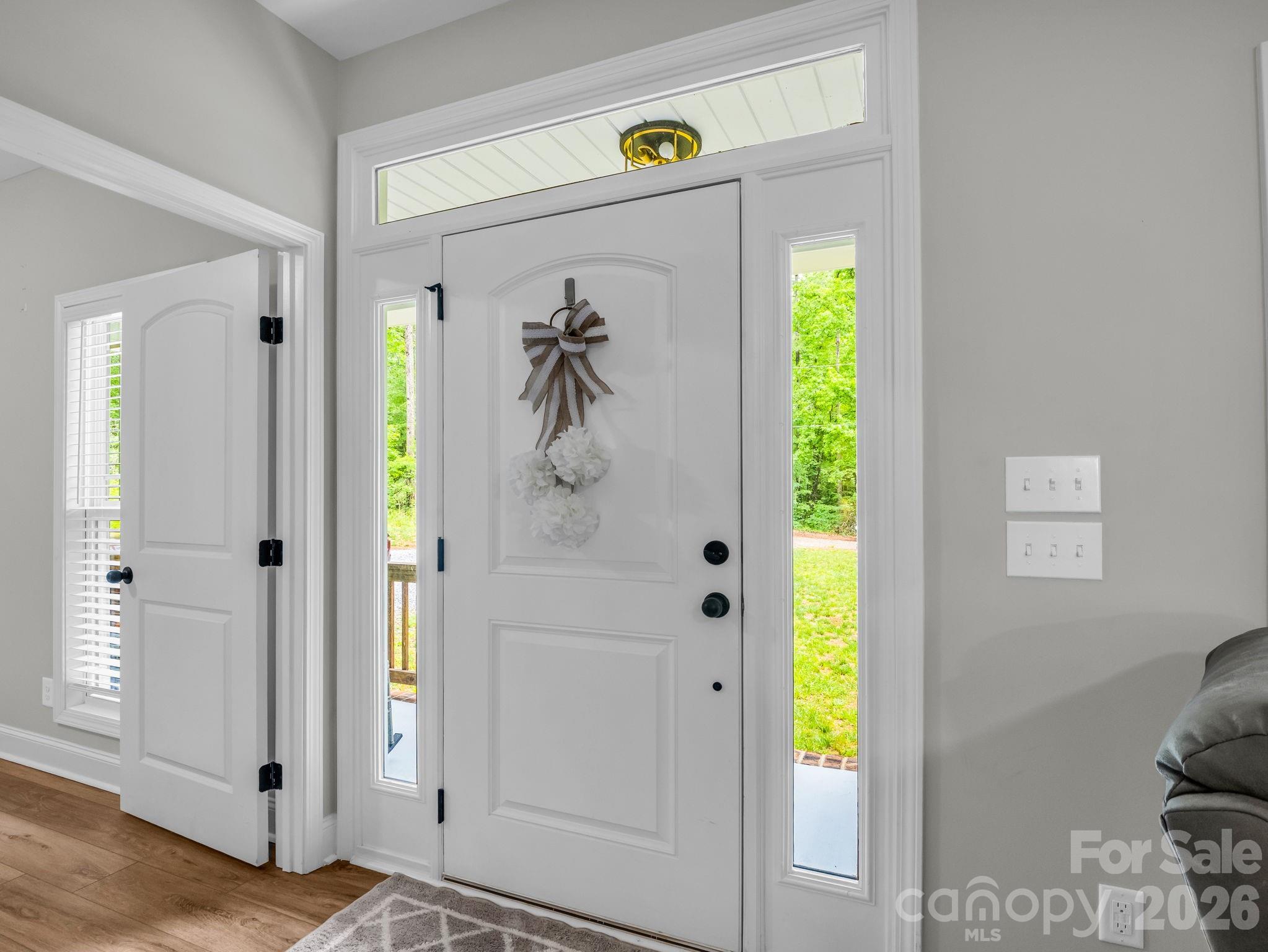 905 Rolling Road Property Photo 8