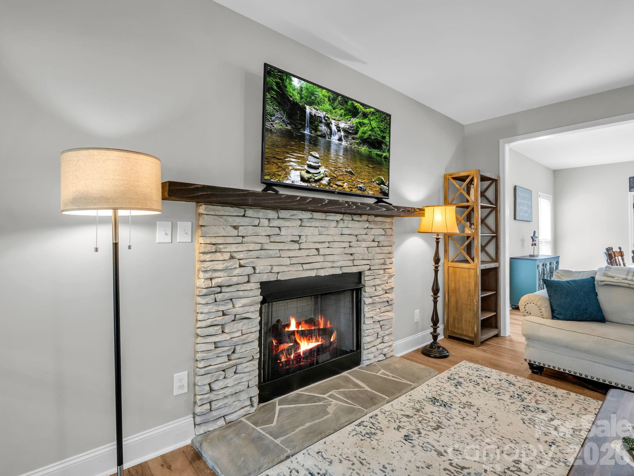 905 Rolling Road Property Photo 13