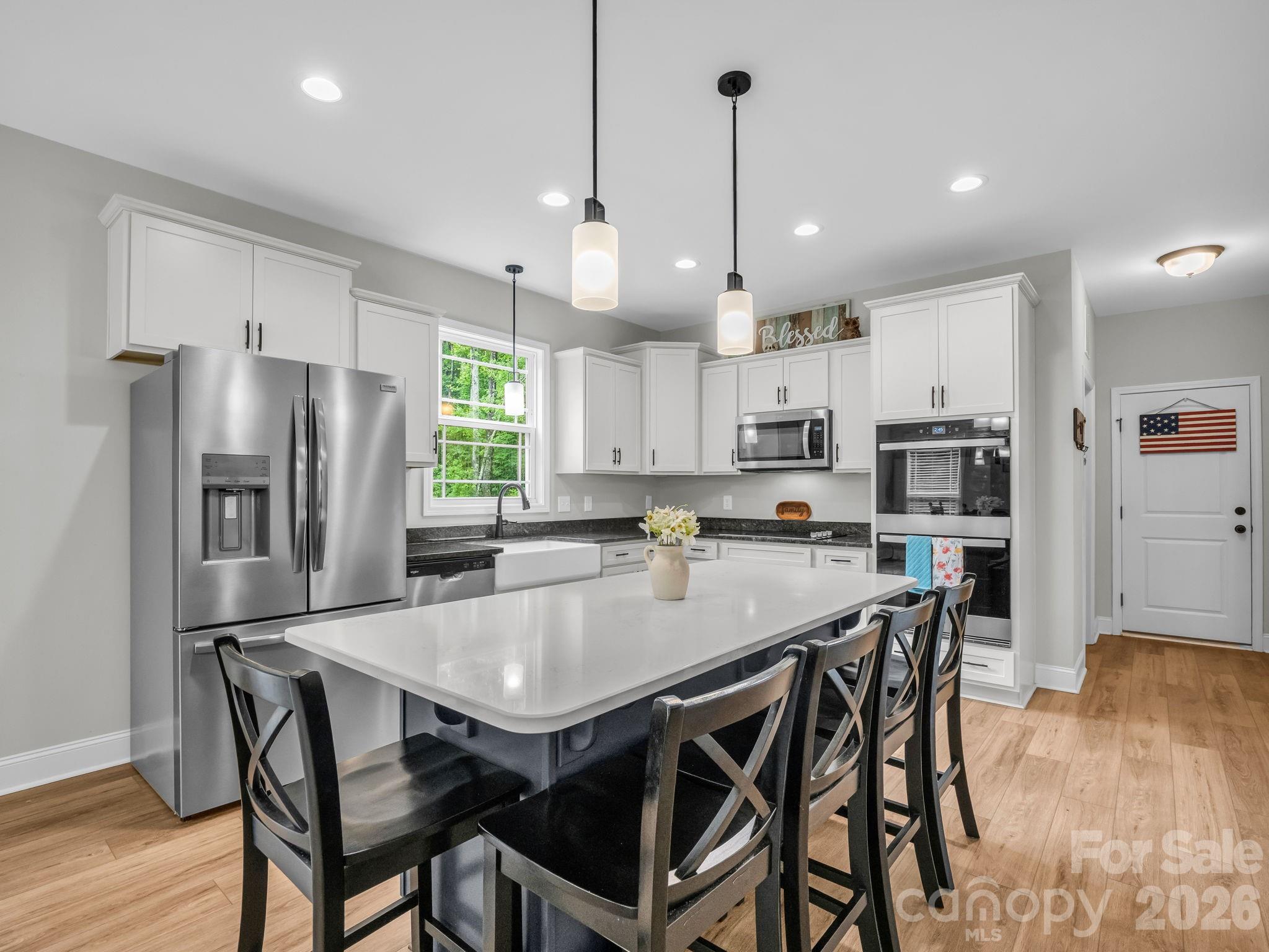 905 Rolling Road Property Photo 14