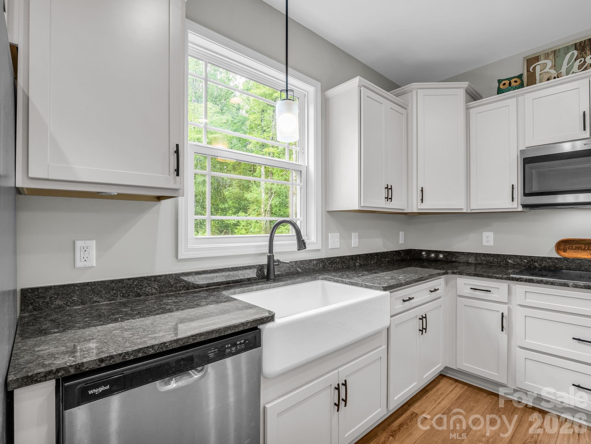 905 Rolling Road Property Photo 15