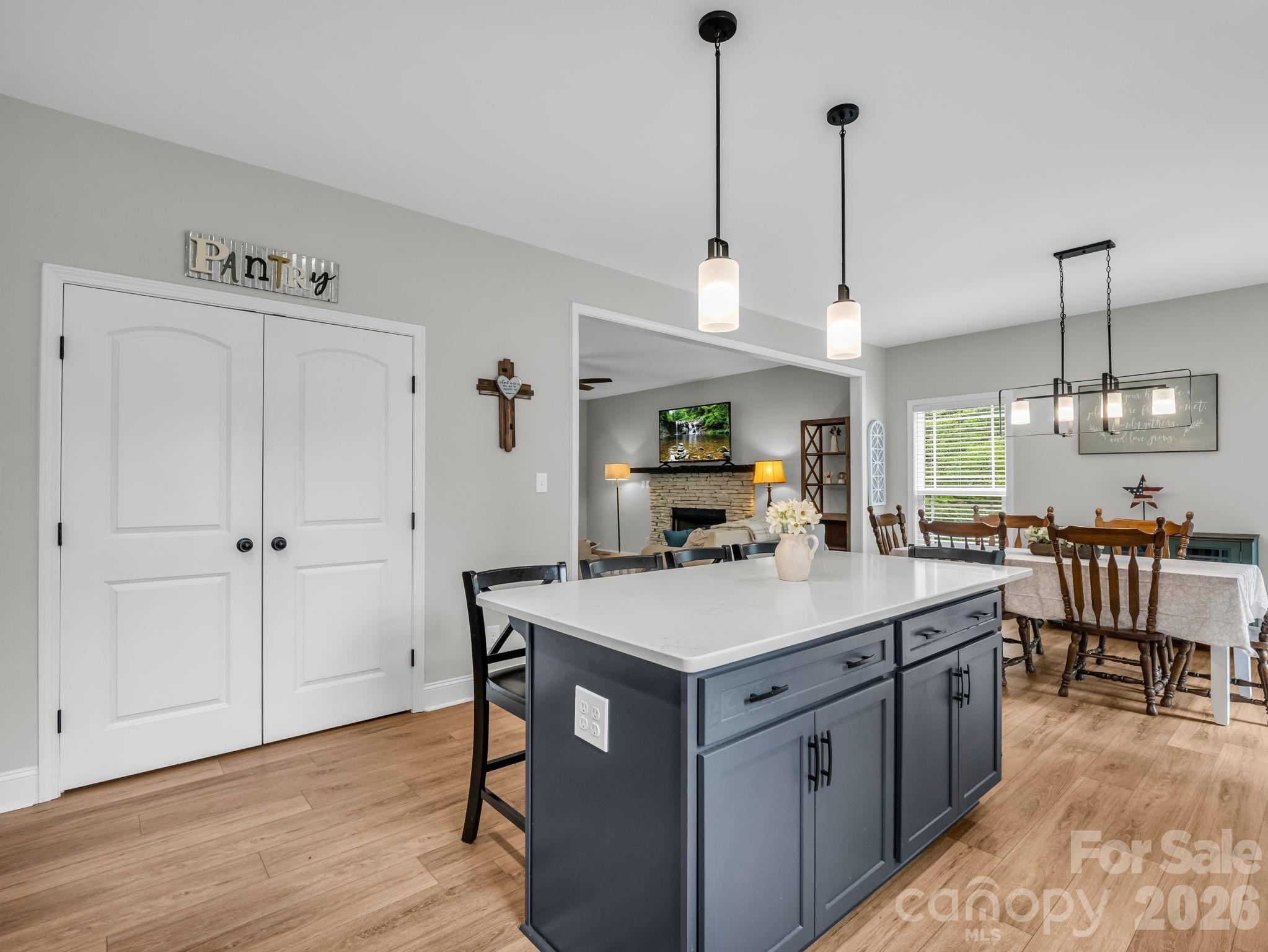 905 Rolling Road Property Photo 17
