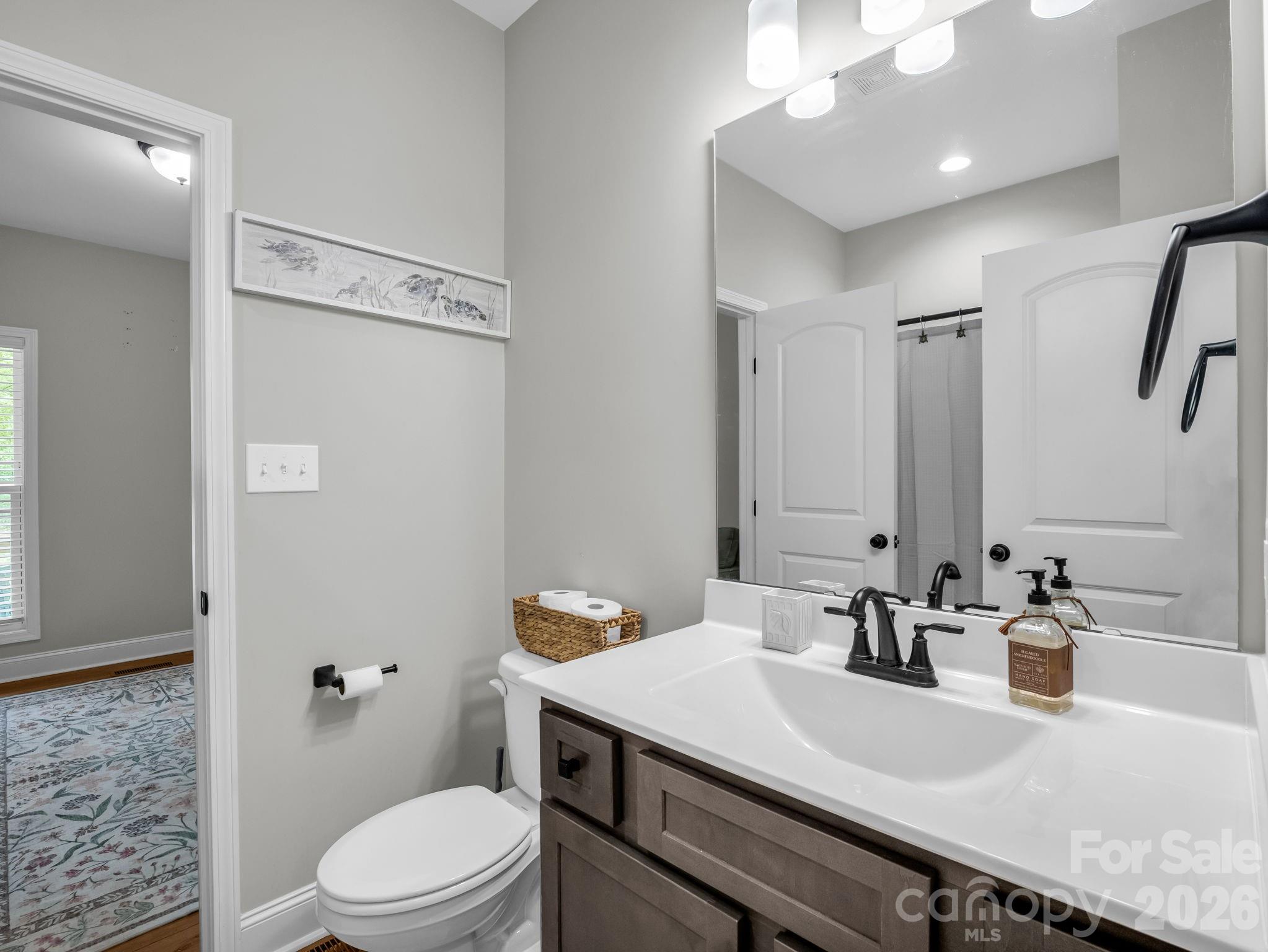 905 Rolling Road Property Photo 21