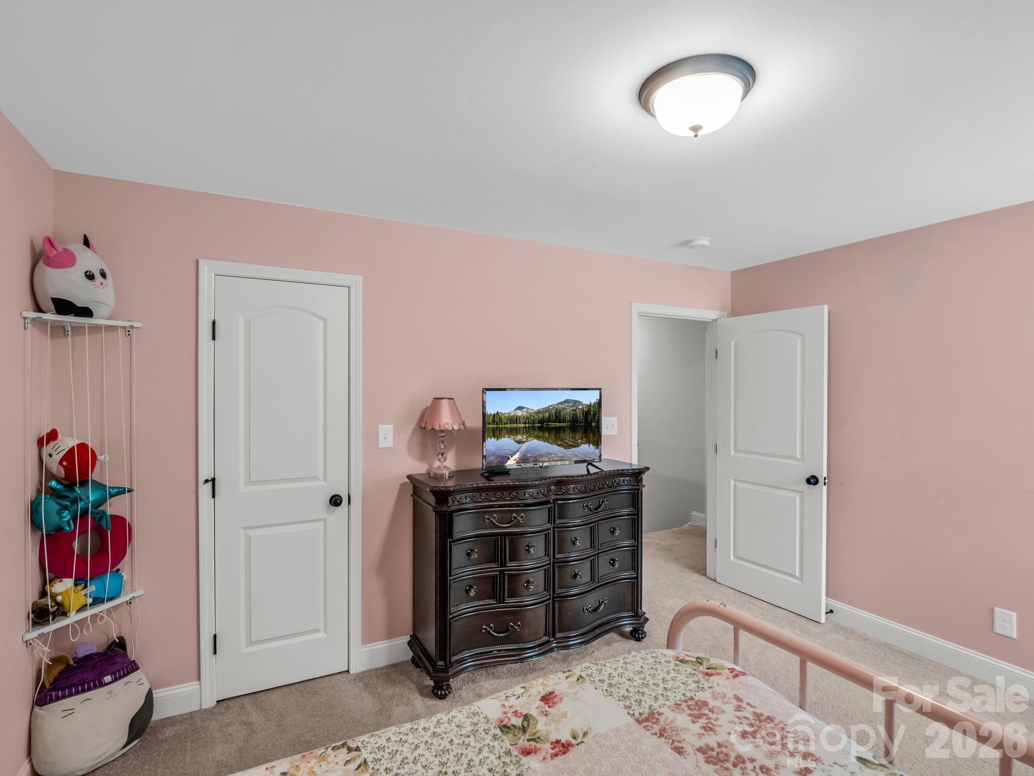 905 Rolling Road Property Photo 34