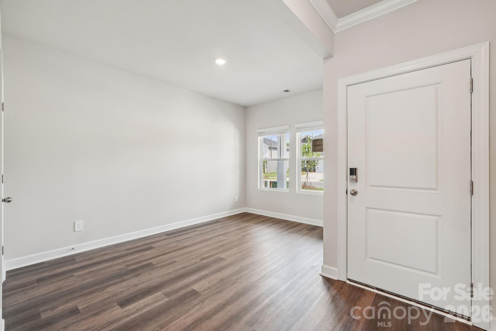 2452 Chartwell Street Property Photo 9