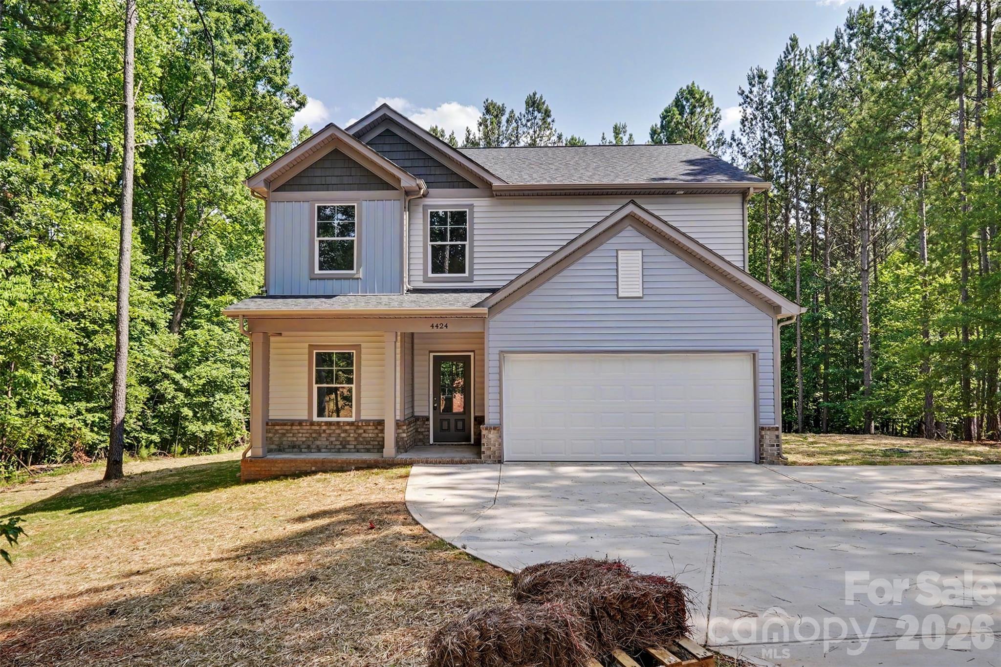 4424 Mountain Creek Road Property Photo 1