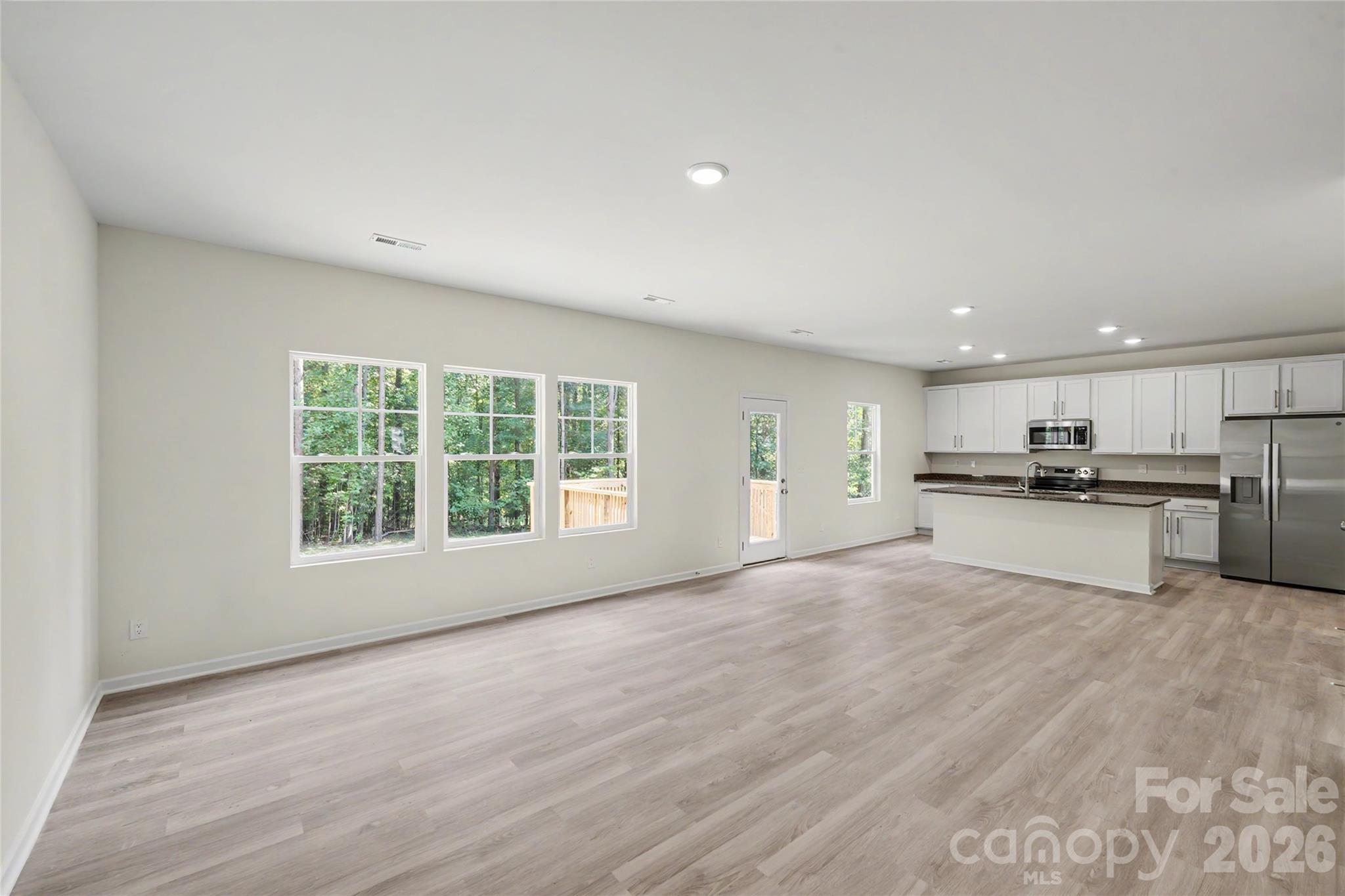 4424 Mountain Creek Road Property Photo 2