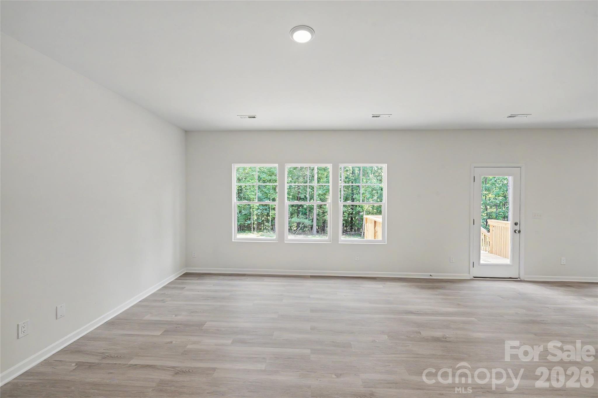 4424 Mountain Creek Road Property Photo 11