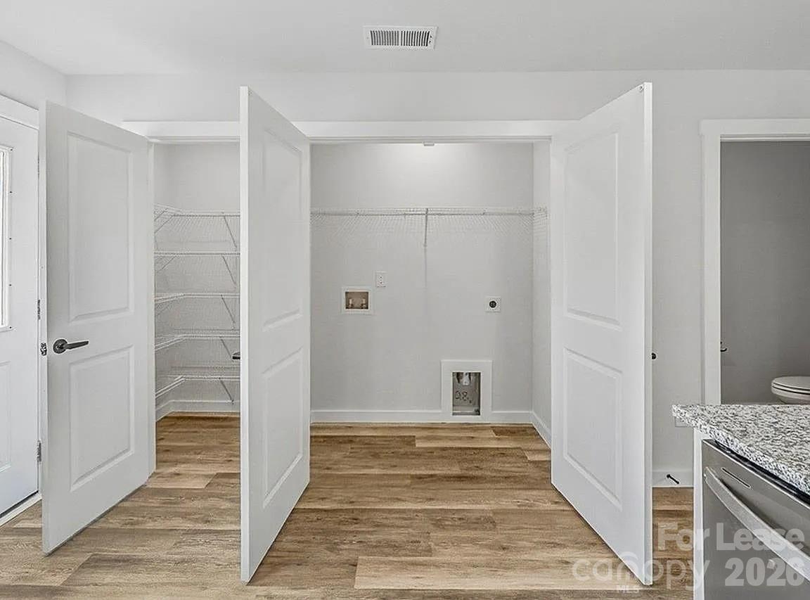 255/257/259 Vanderbilt Road Property Photo 7
