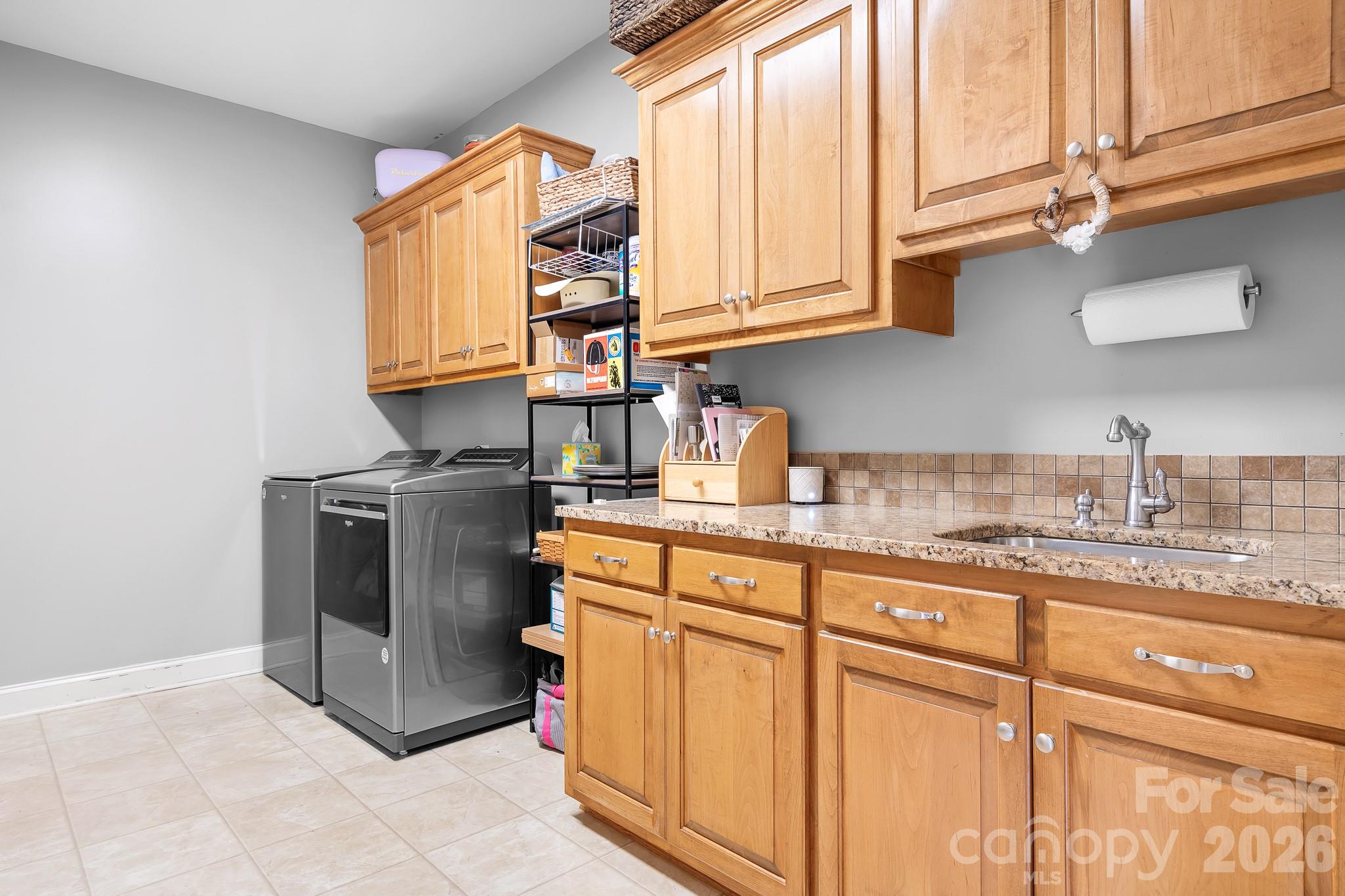 4380 Woodsbury Lane Property Photo 16