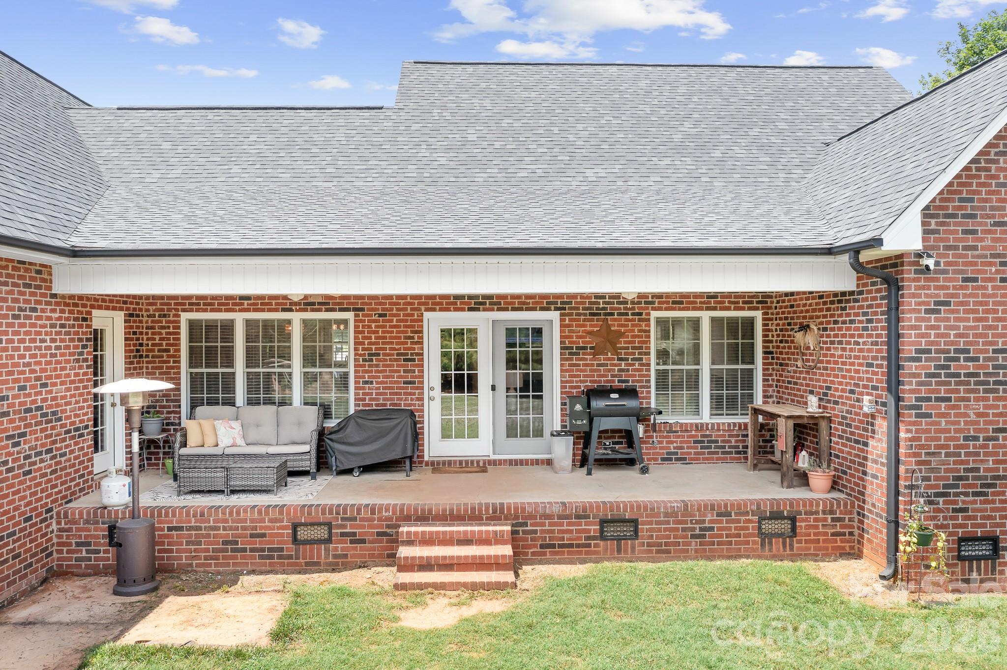 4380 Woodsbury Lane Property Photo 26