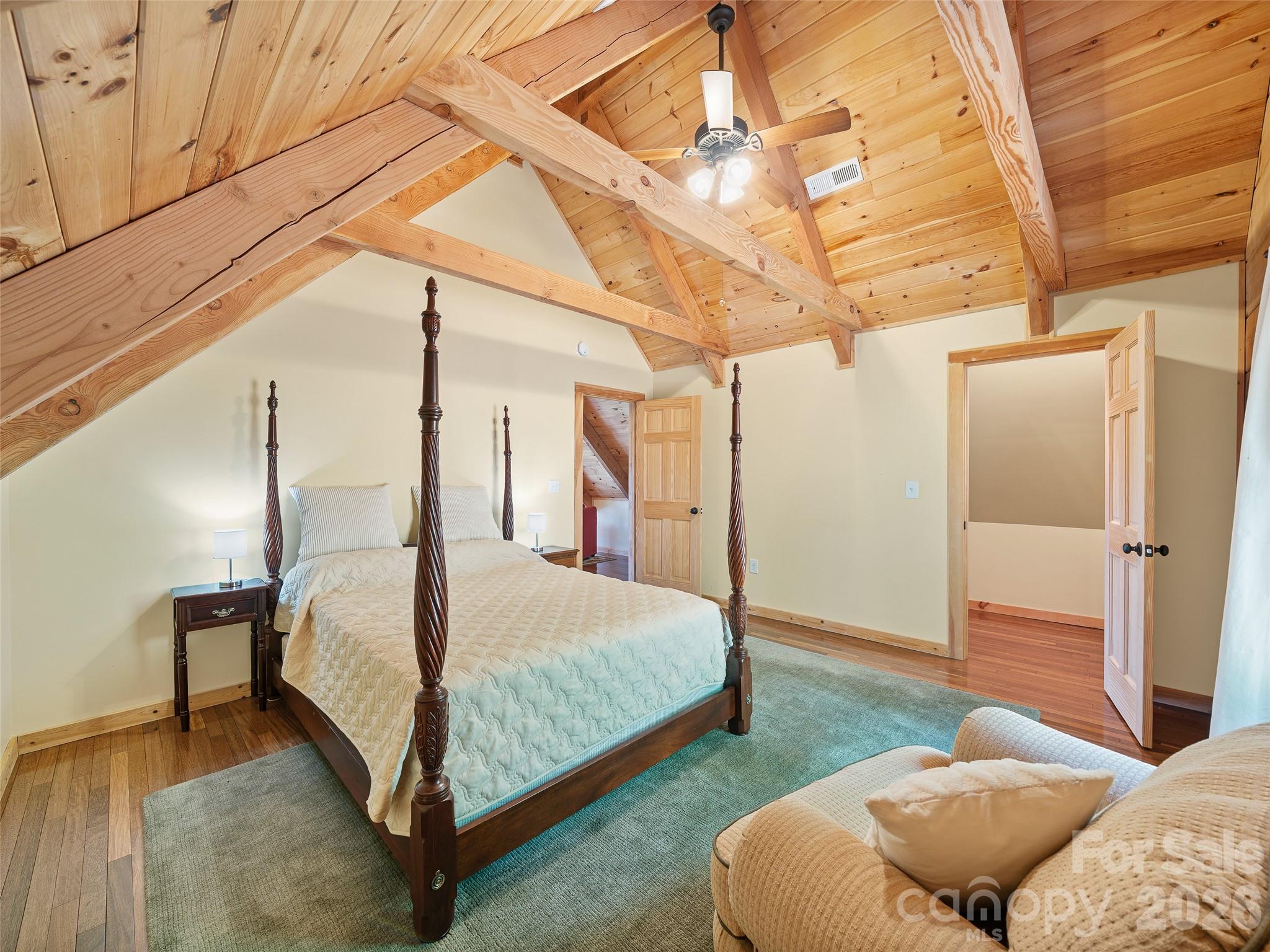 483 Birdie Lane Property Photo 16