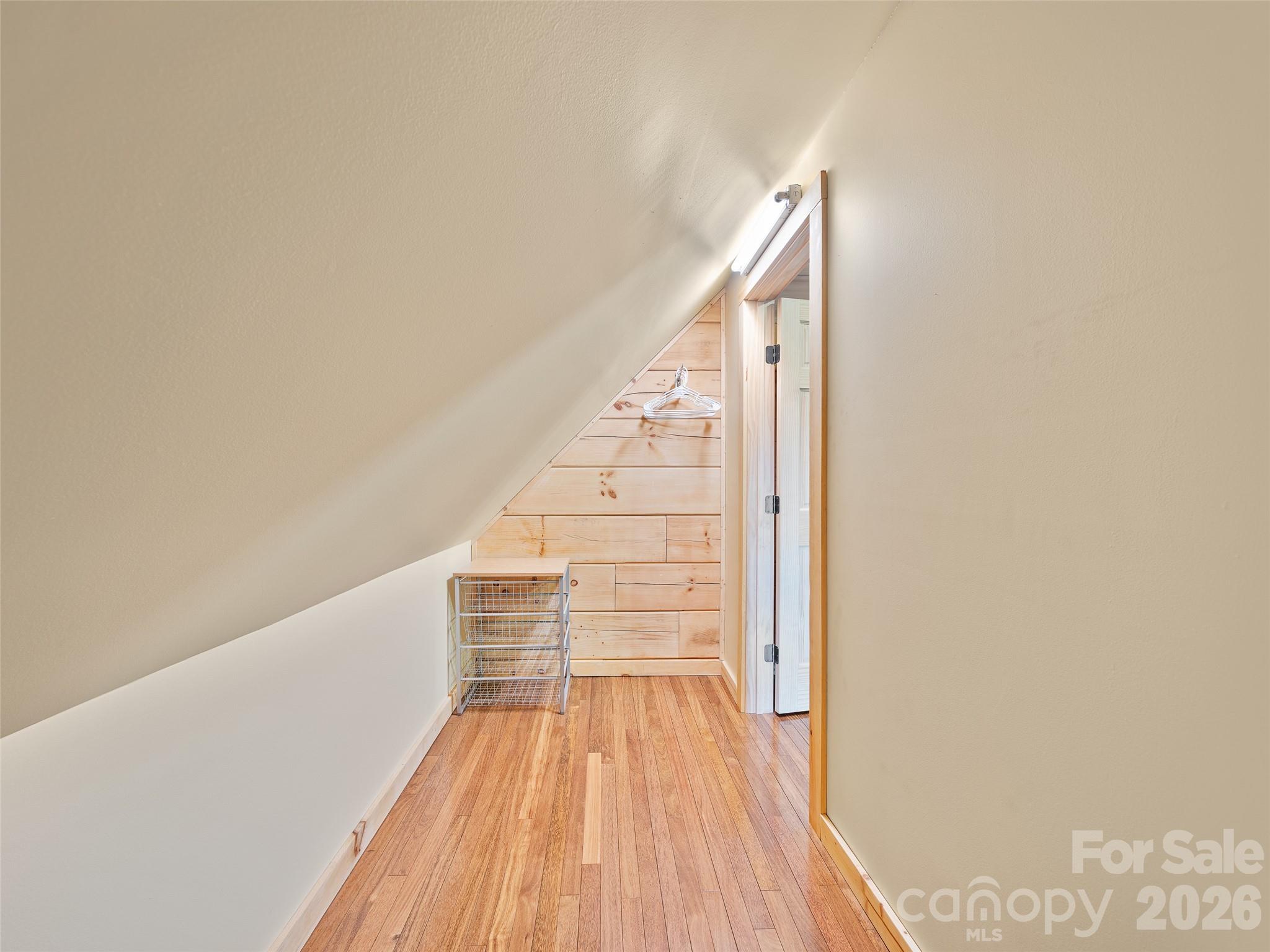 483 Birdie Lane Property Photo 17