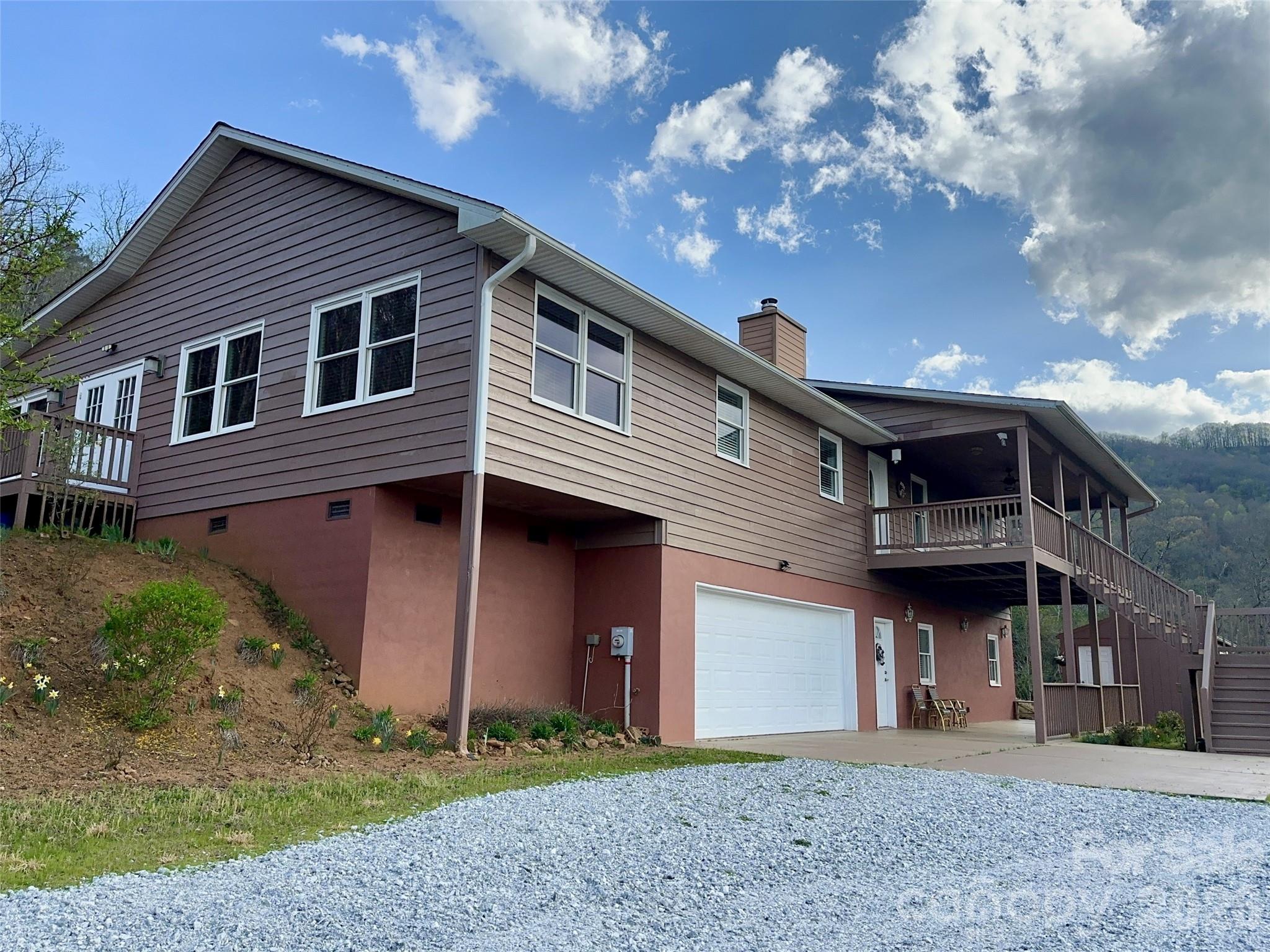 1120 Jacobs Branch Road Property Photo 1