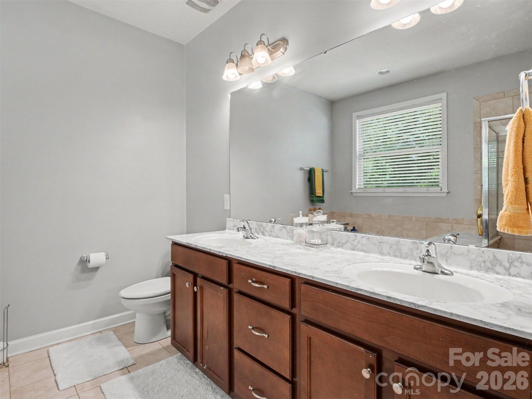 7128 Toxaway Lane Property Photo 20