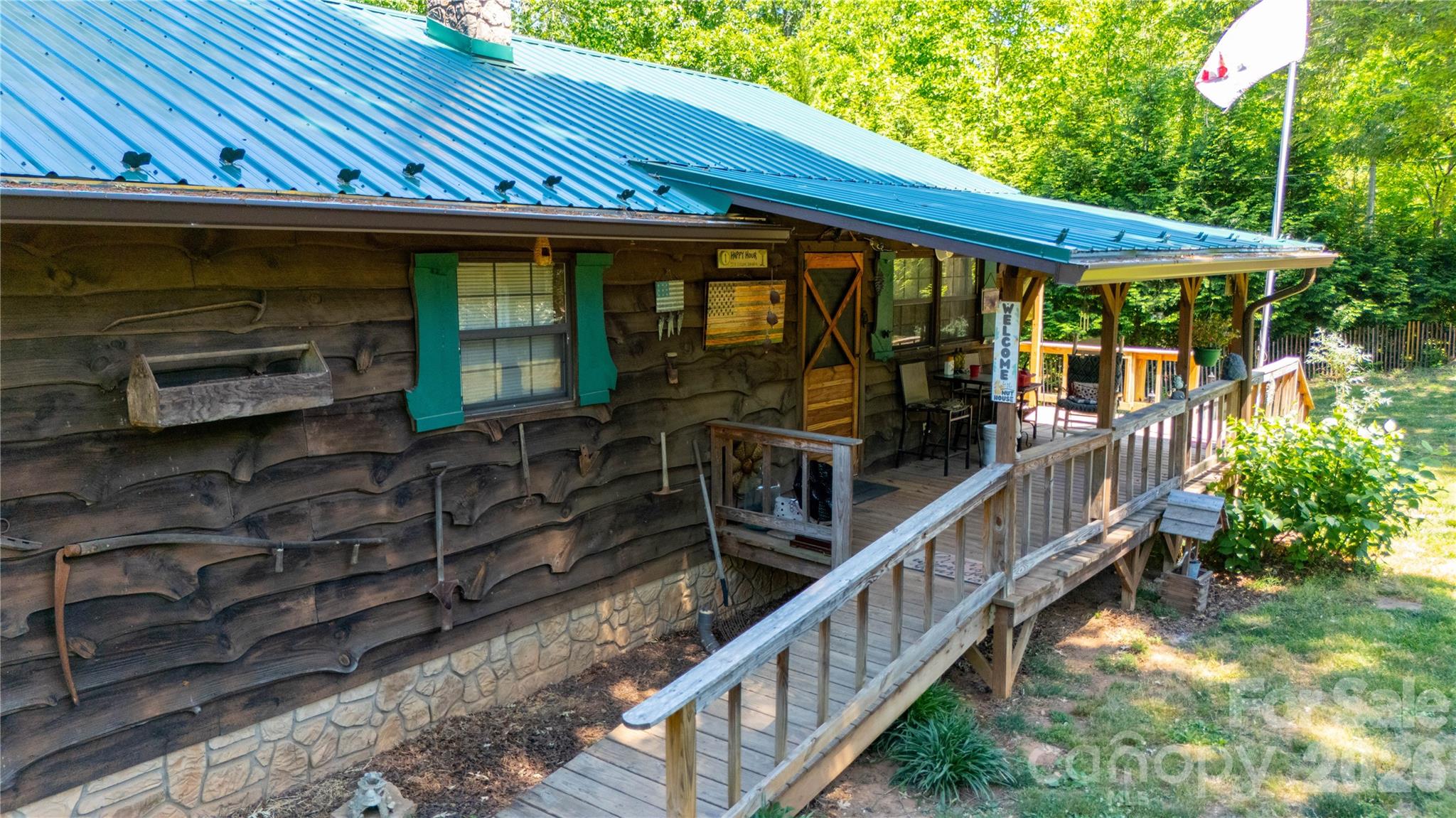 47 Johnson Drive Property Photo 6