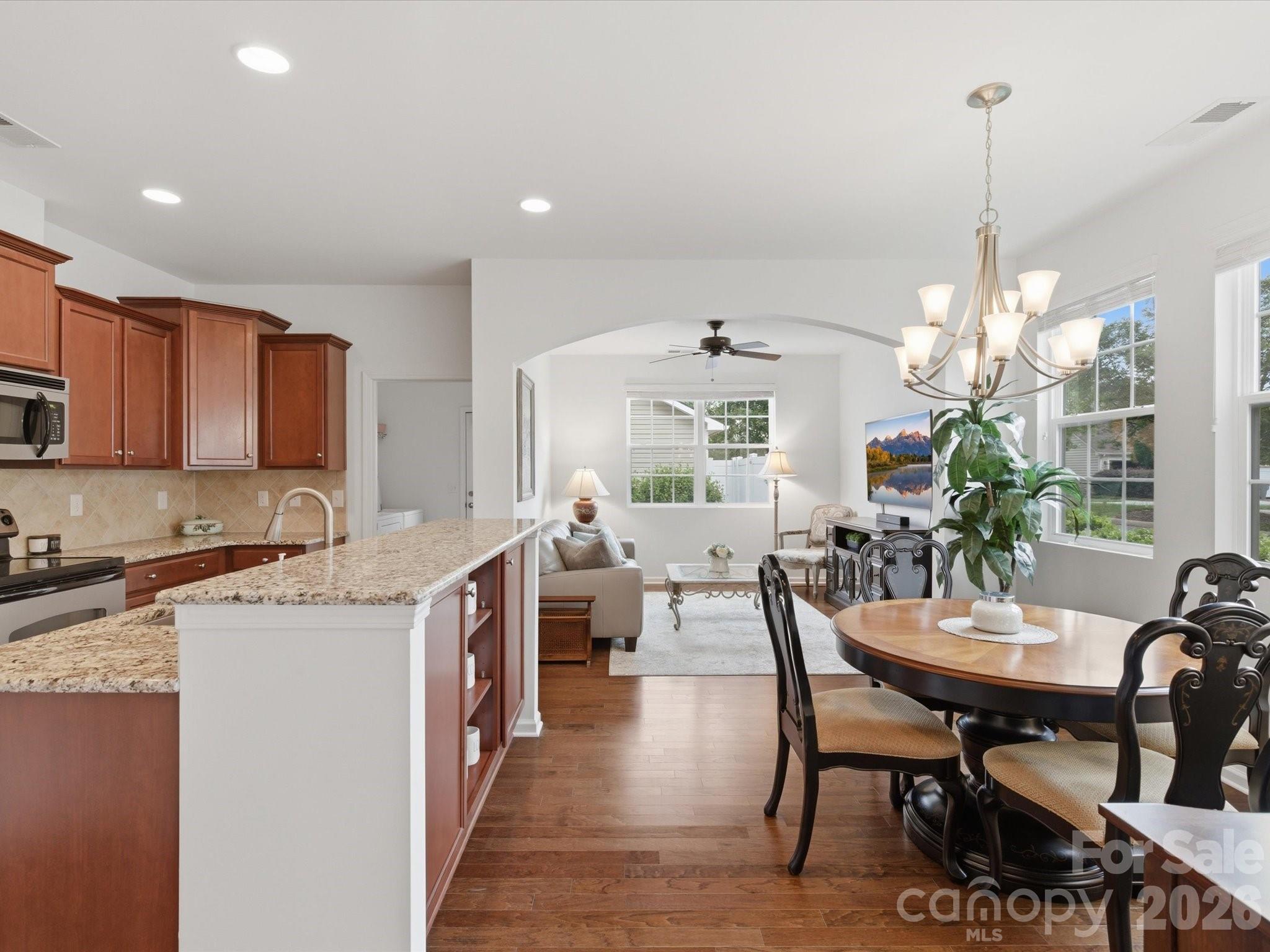 18439 The Commons Boulevard Property Photo 9