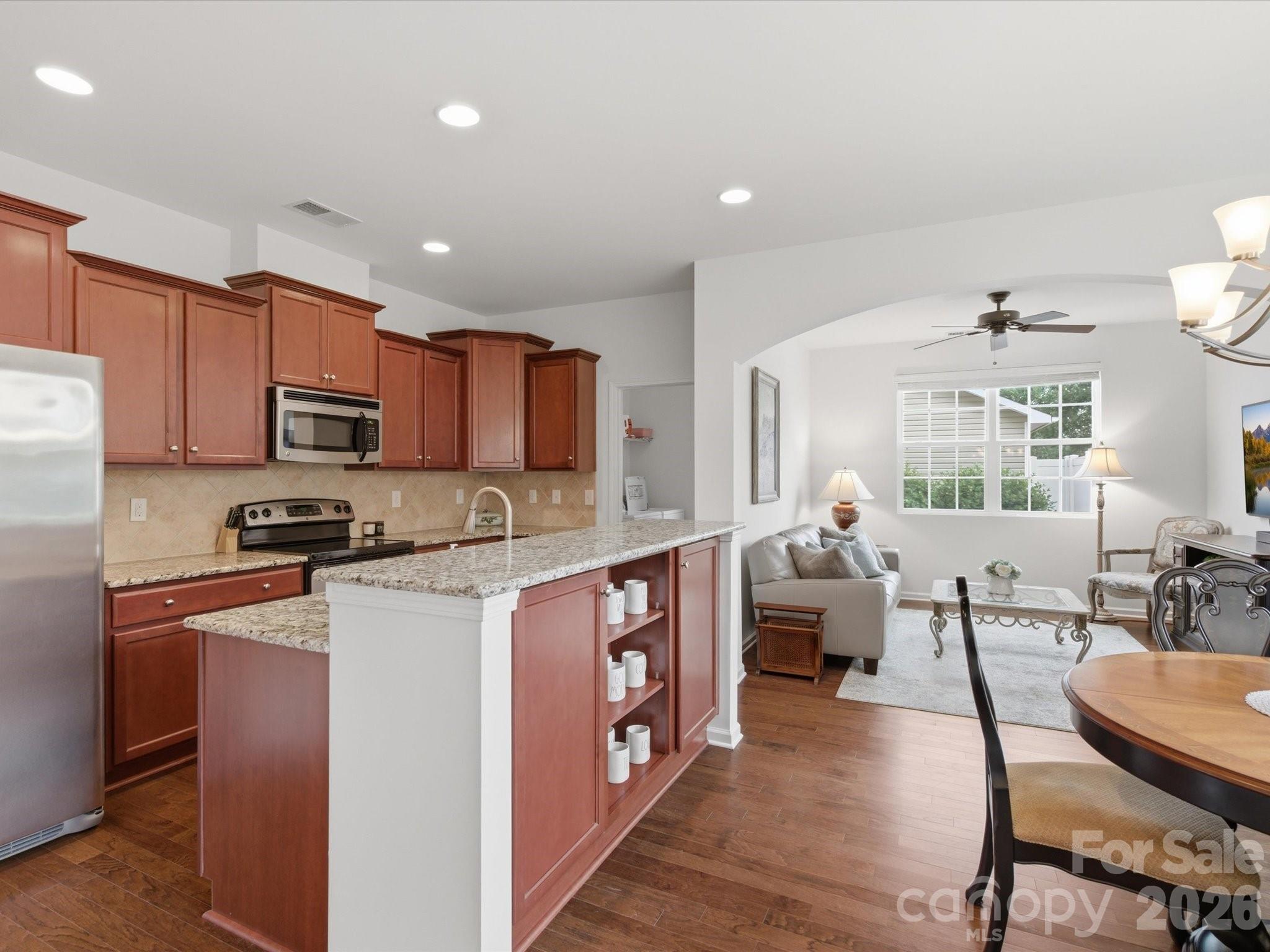 18439 The Commons Boulevard Property Photo 12