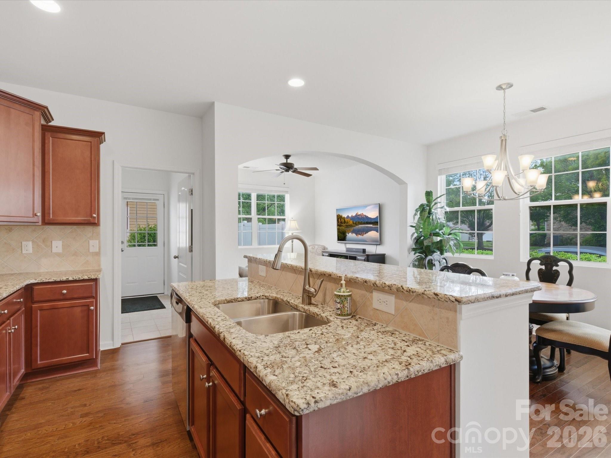 18439 The Commons Boulevard Property Photo 13