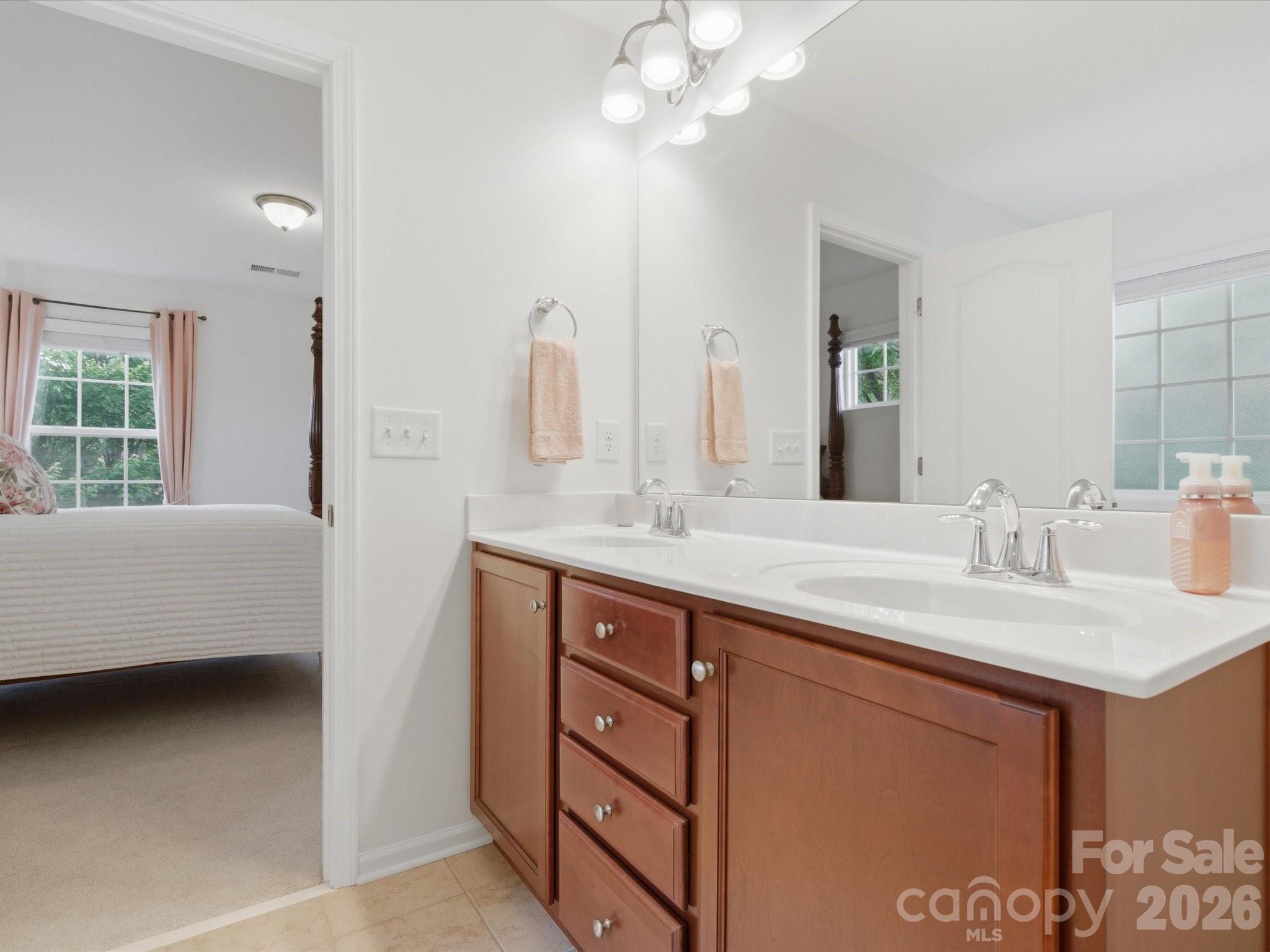 18439 The Commons Boulevard Property Photo 32