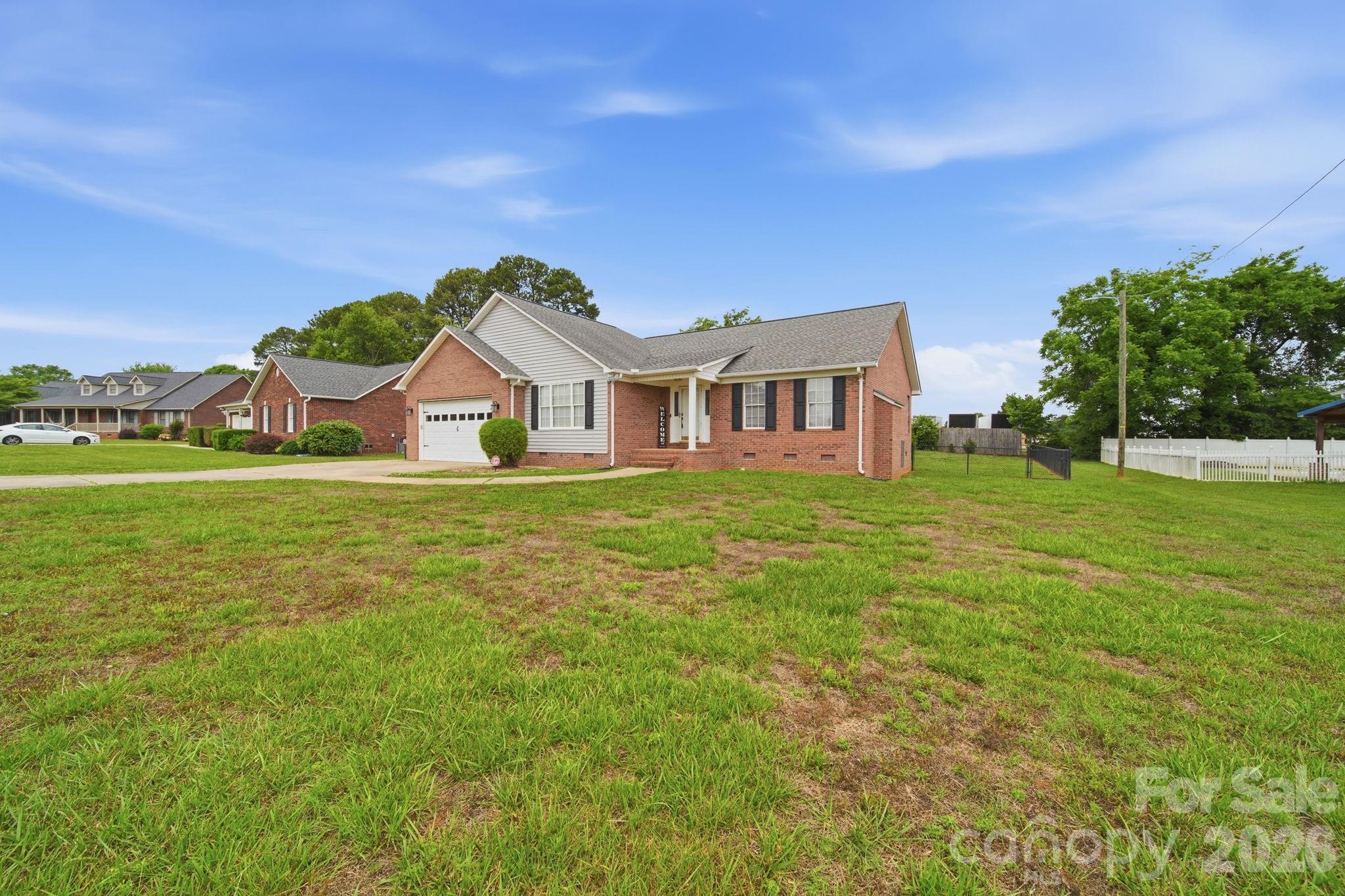 348 Palmer Circle Property Photo 3