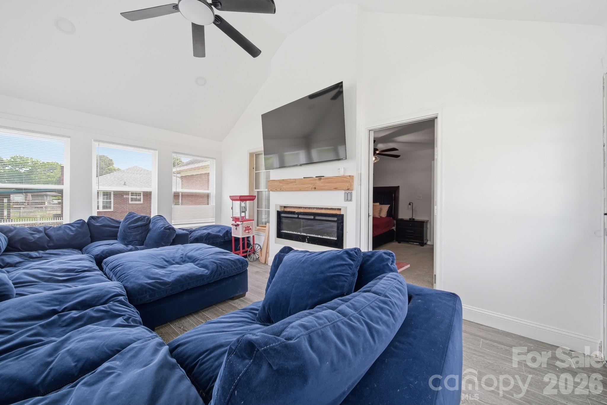 348 Palmer Circle Property Photo 18