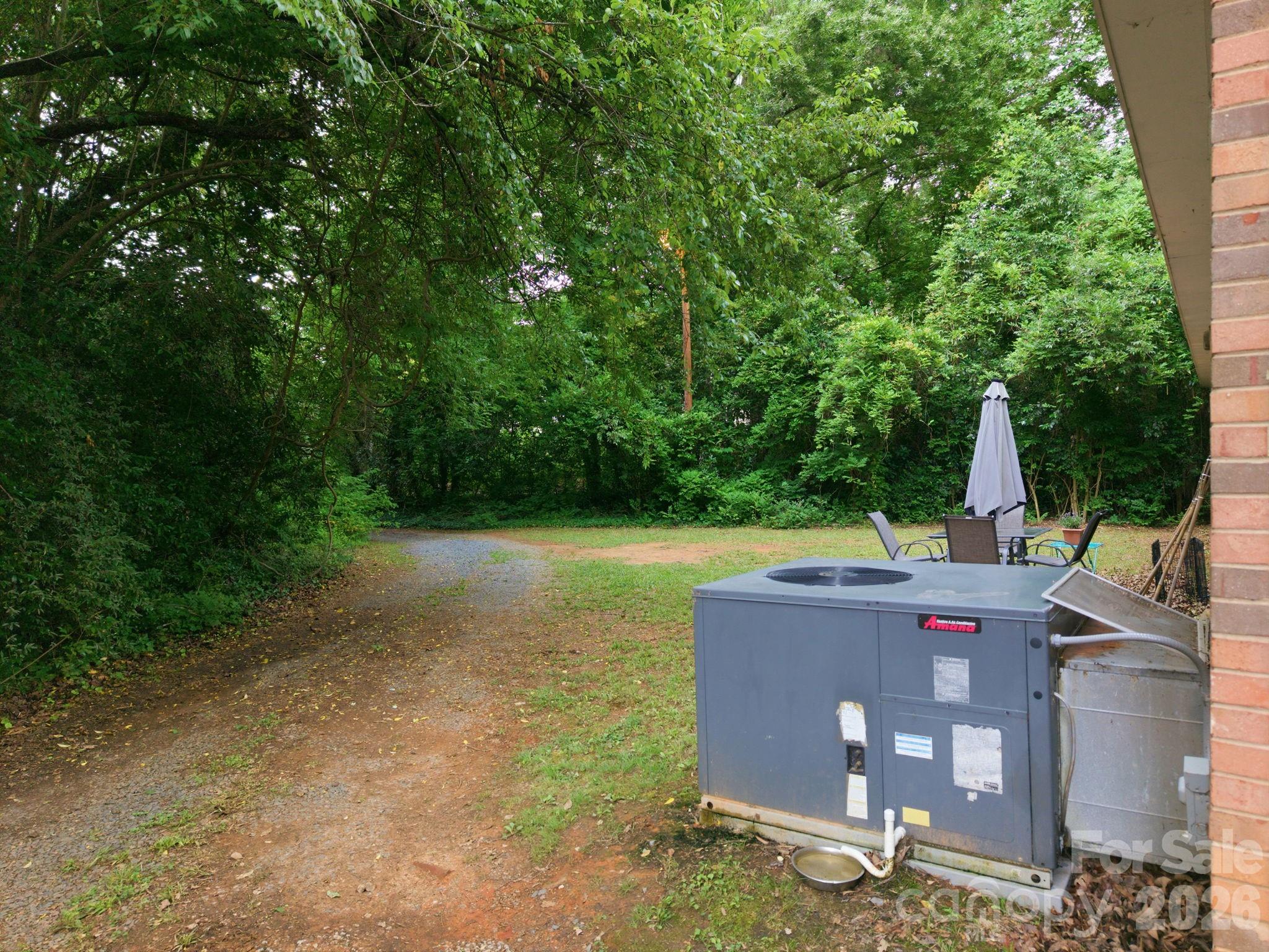 304 Shady Lane Property Photo 22