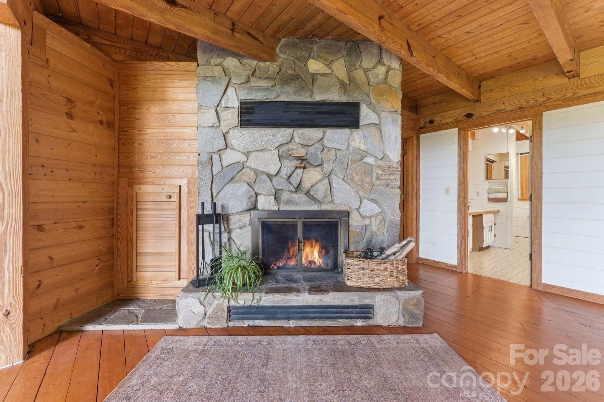 429 Biodome Drive Property Photo 11
