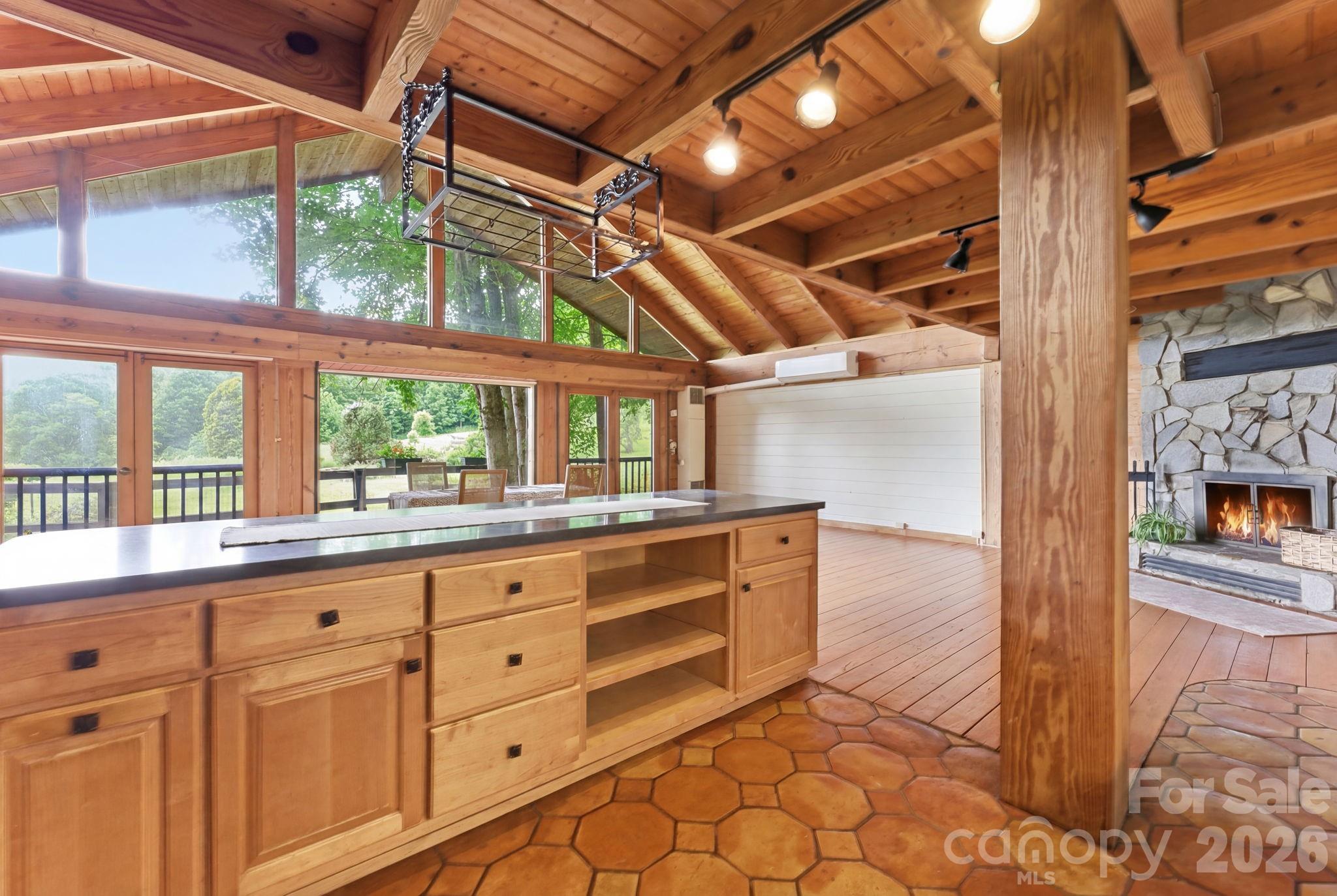 429 Biodome Drive Property Photo 14