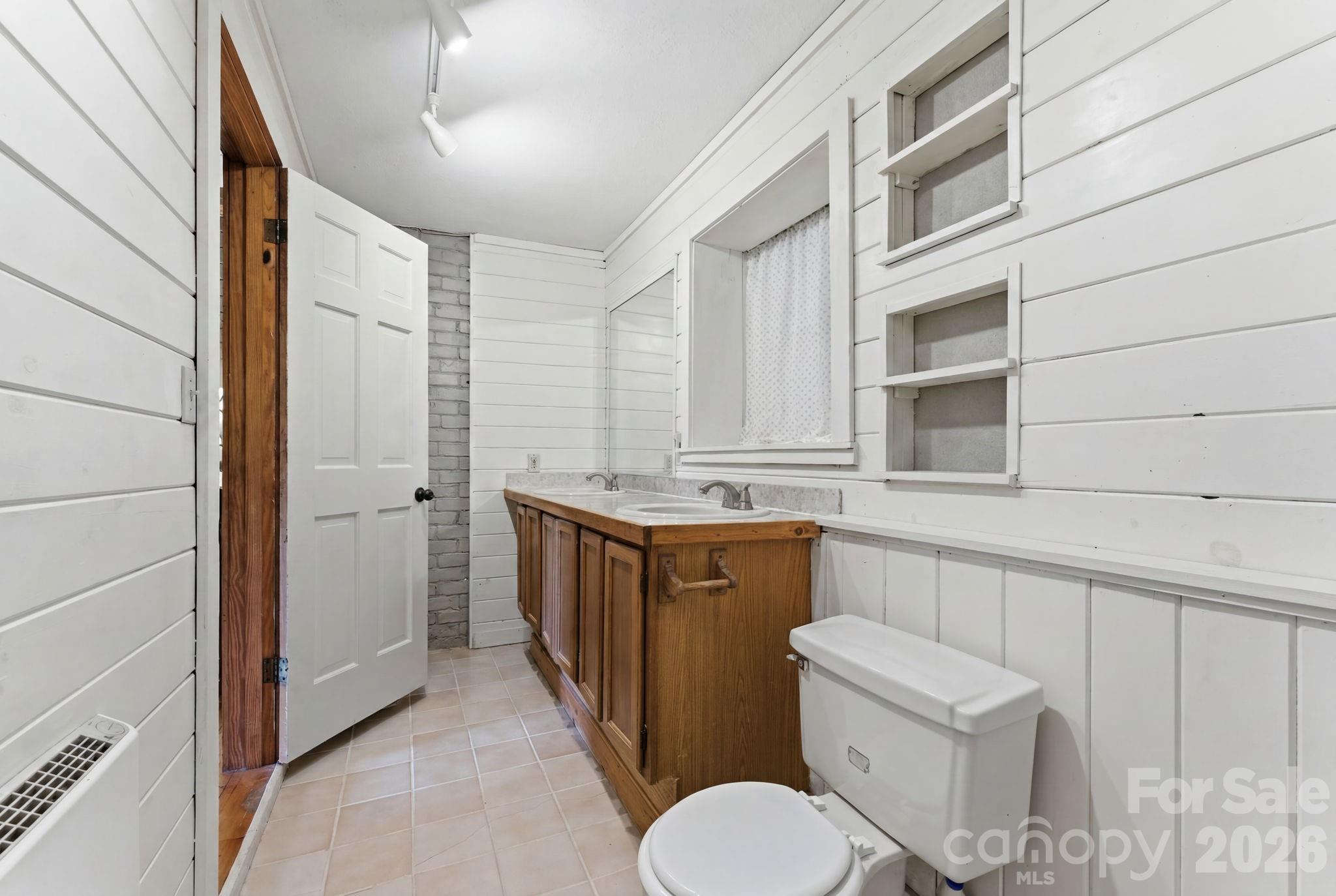 429 Biodome Drive Property Photo 31