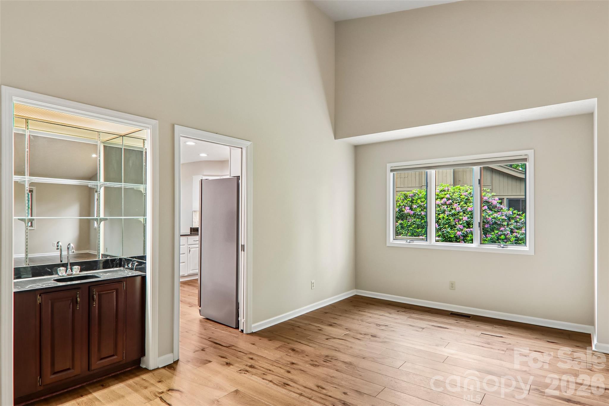 405 Wild Oak Lane Property Photo 11