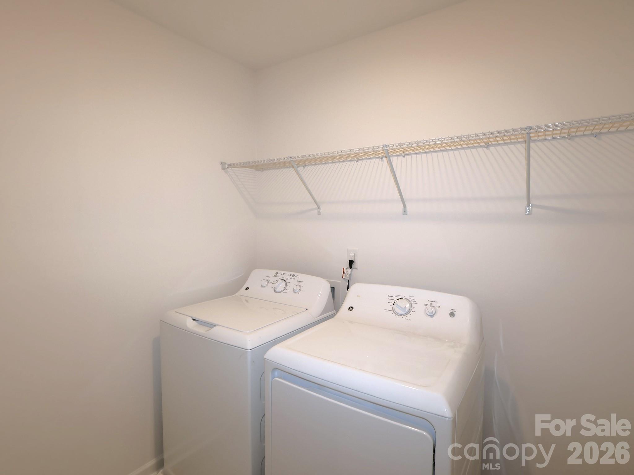 384 Hendley Drive Property Photo 7