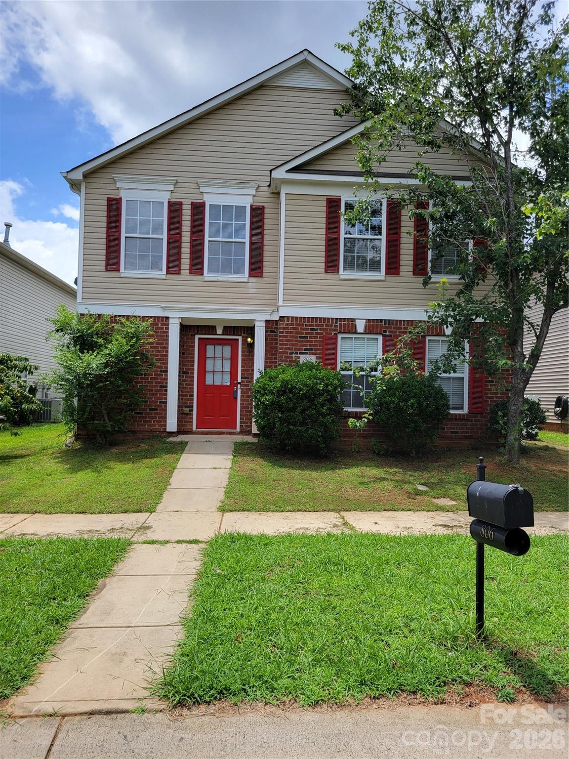 806 Sinclair Drive Property Photo 1