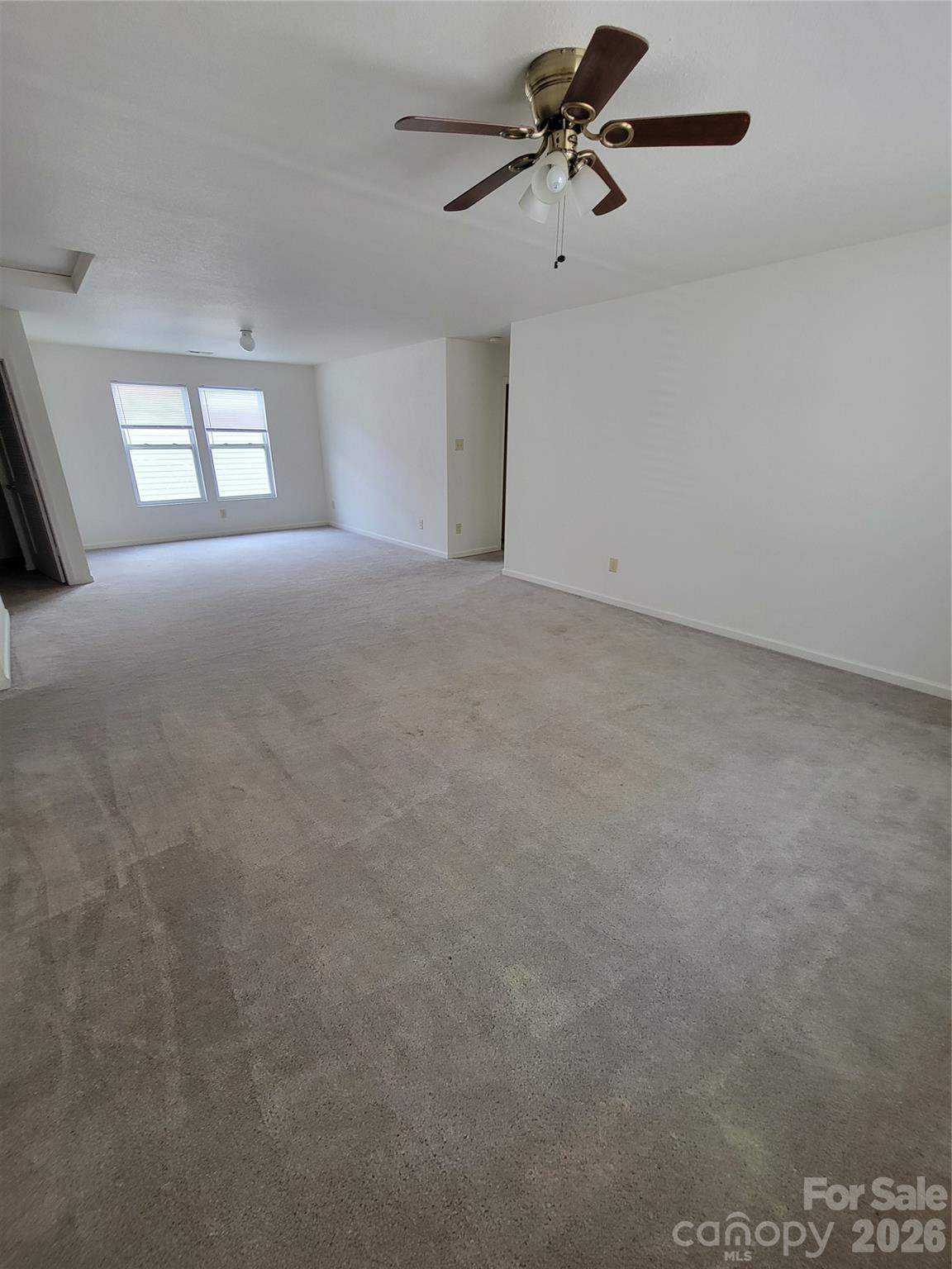 806 Sinclair Drive Property Photo 8