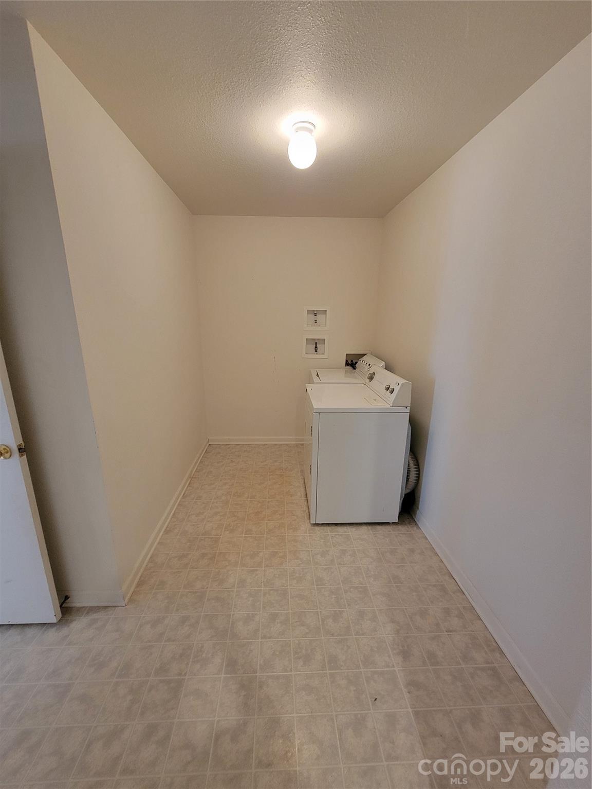 806 Sinclair Drive Property Photo 15