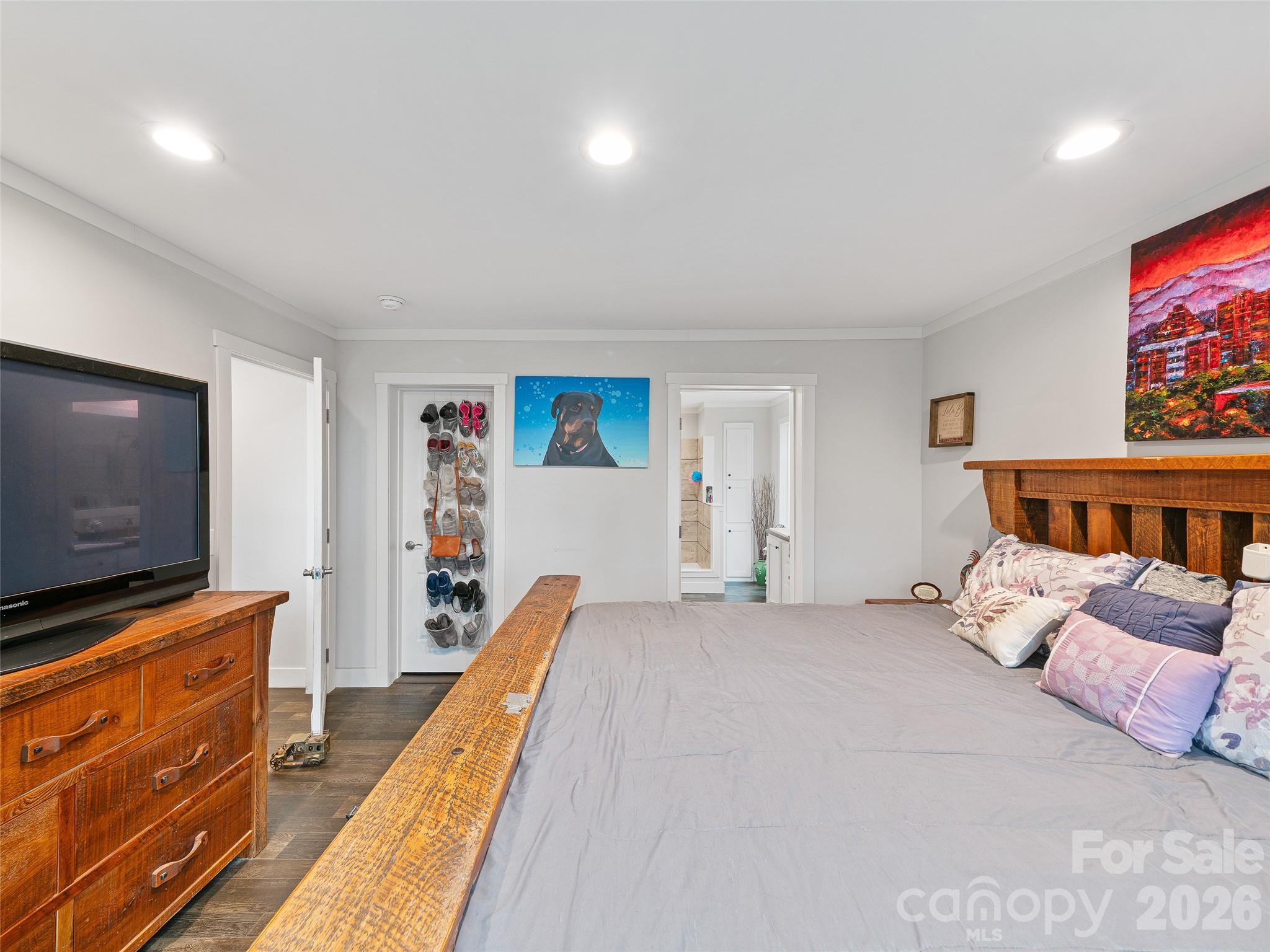 86 Jarrett Drive Property Photo 8