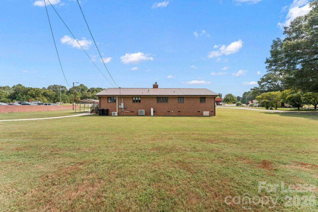 128 Killian Farm Road Property Photo 6