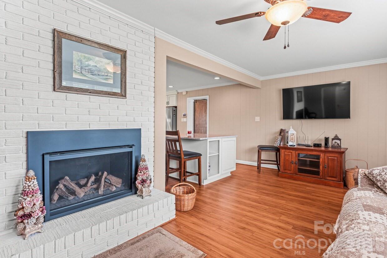 128 Killian Farm Road Property Photo 10